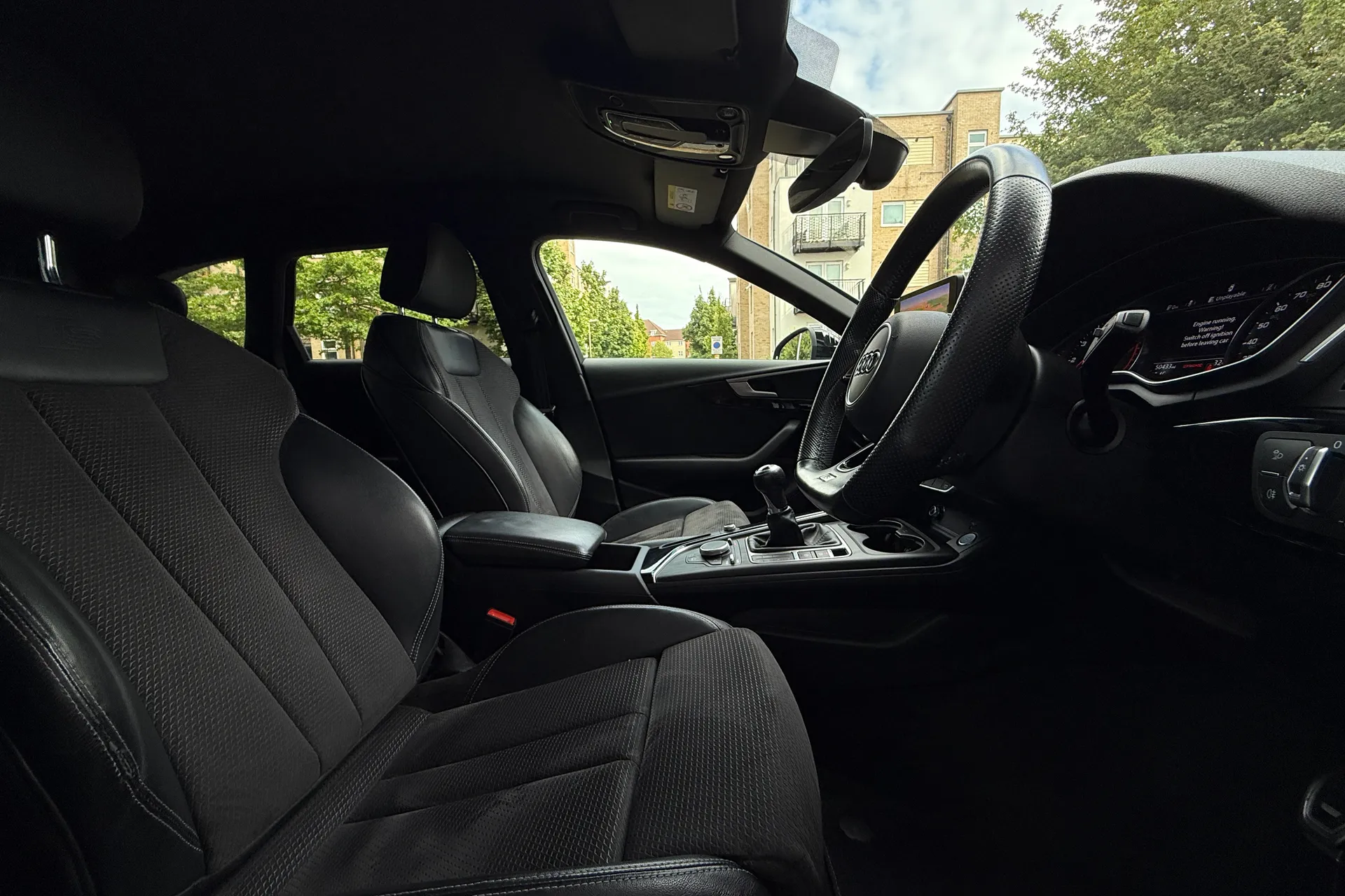 Audi A4 thumbnail image number 29