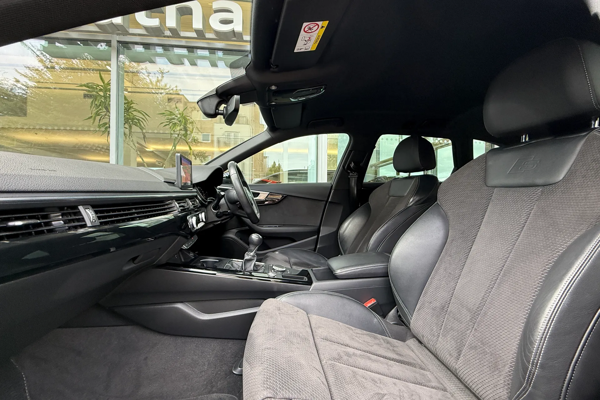 Audi A4 thumbnail image number 50