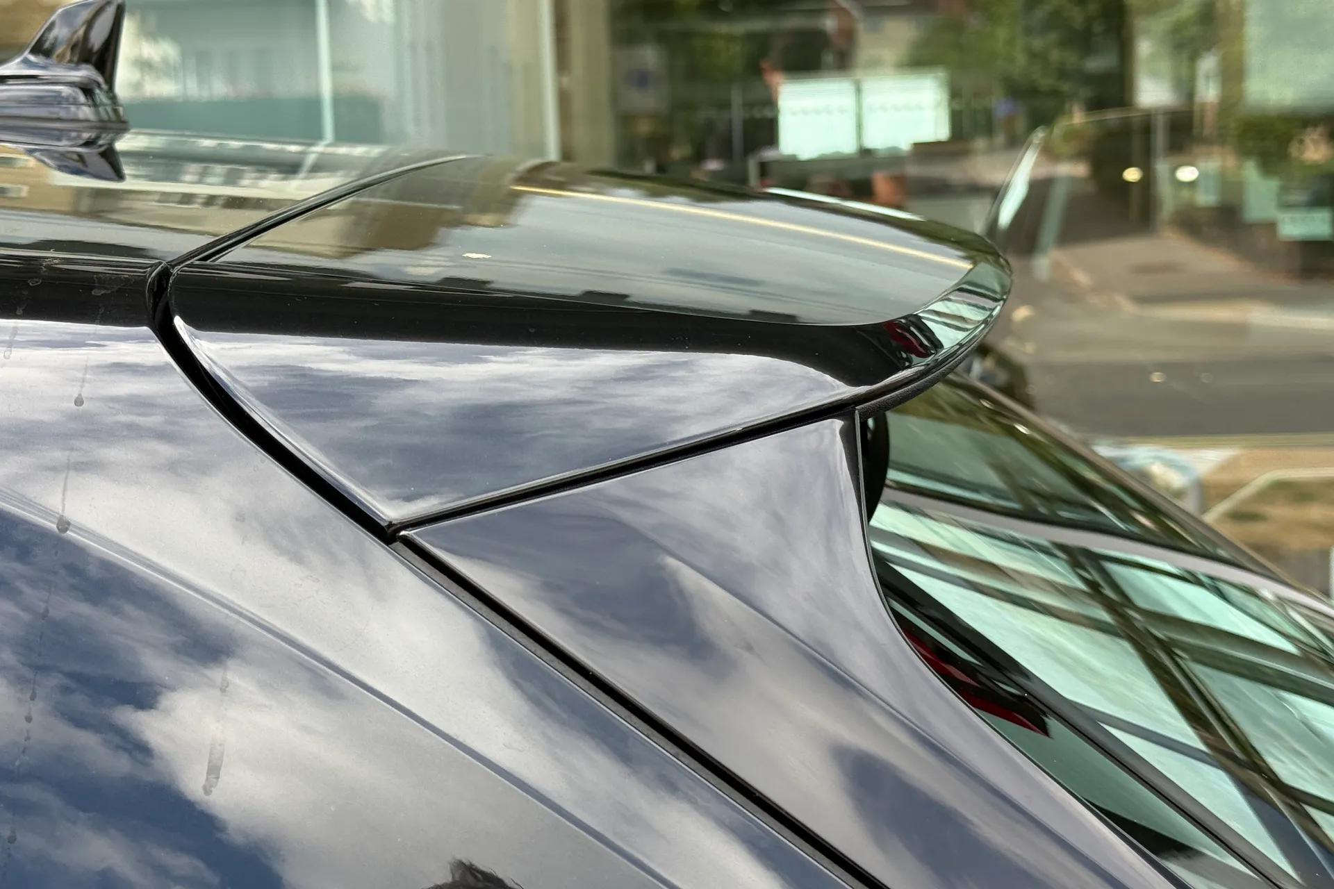 Audi A4 thumbnail image number 44
