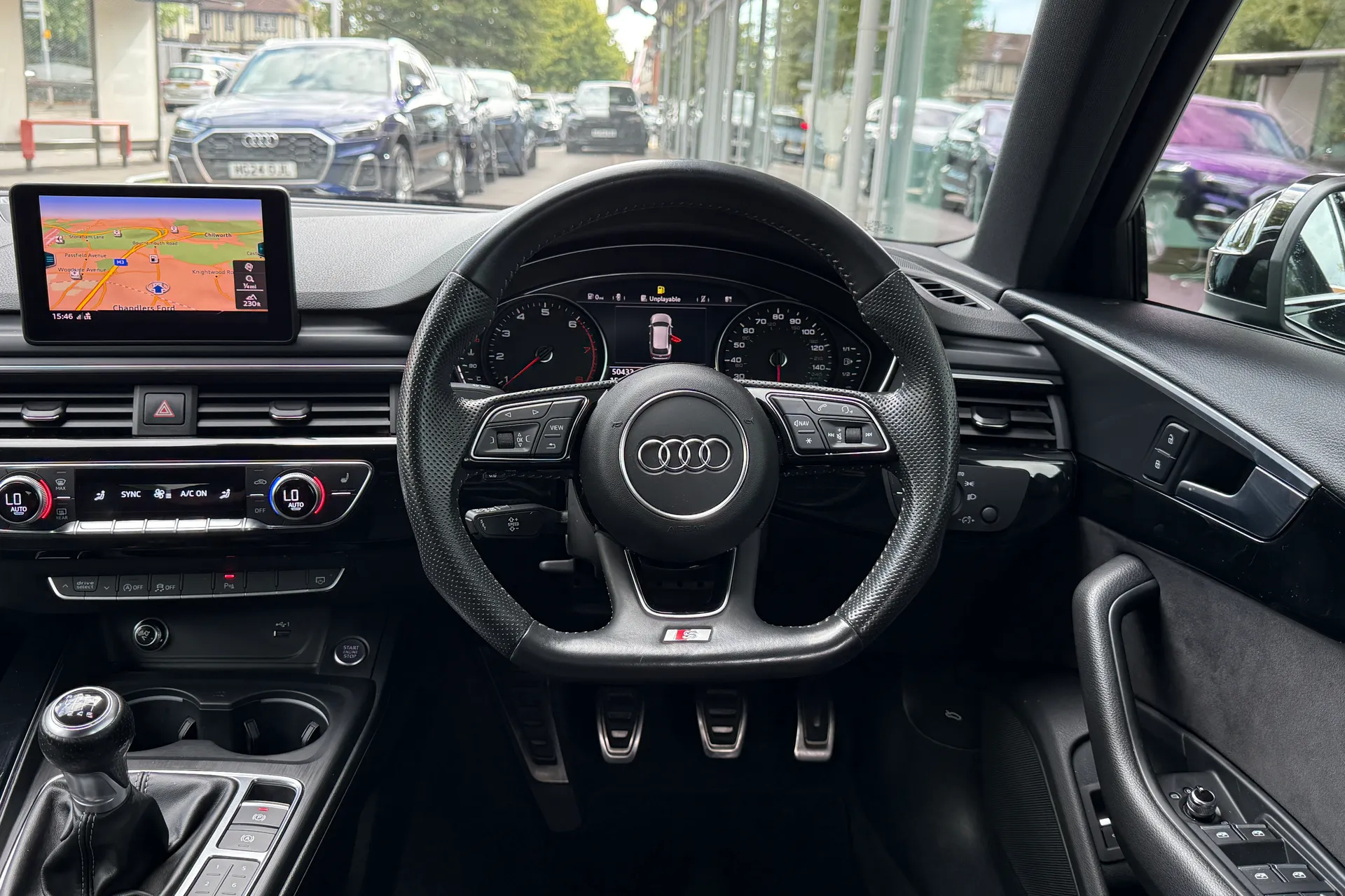 Audi A4 thumbnail image number 37