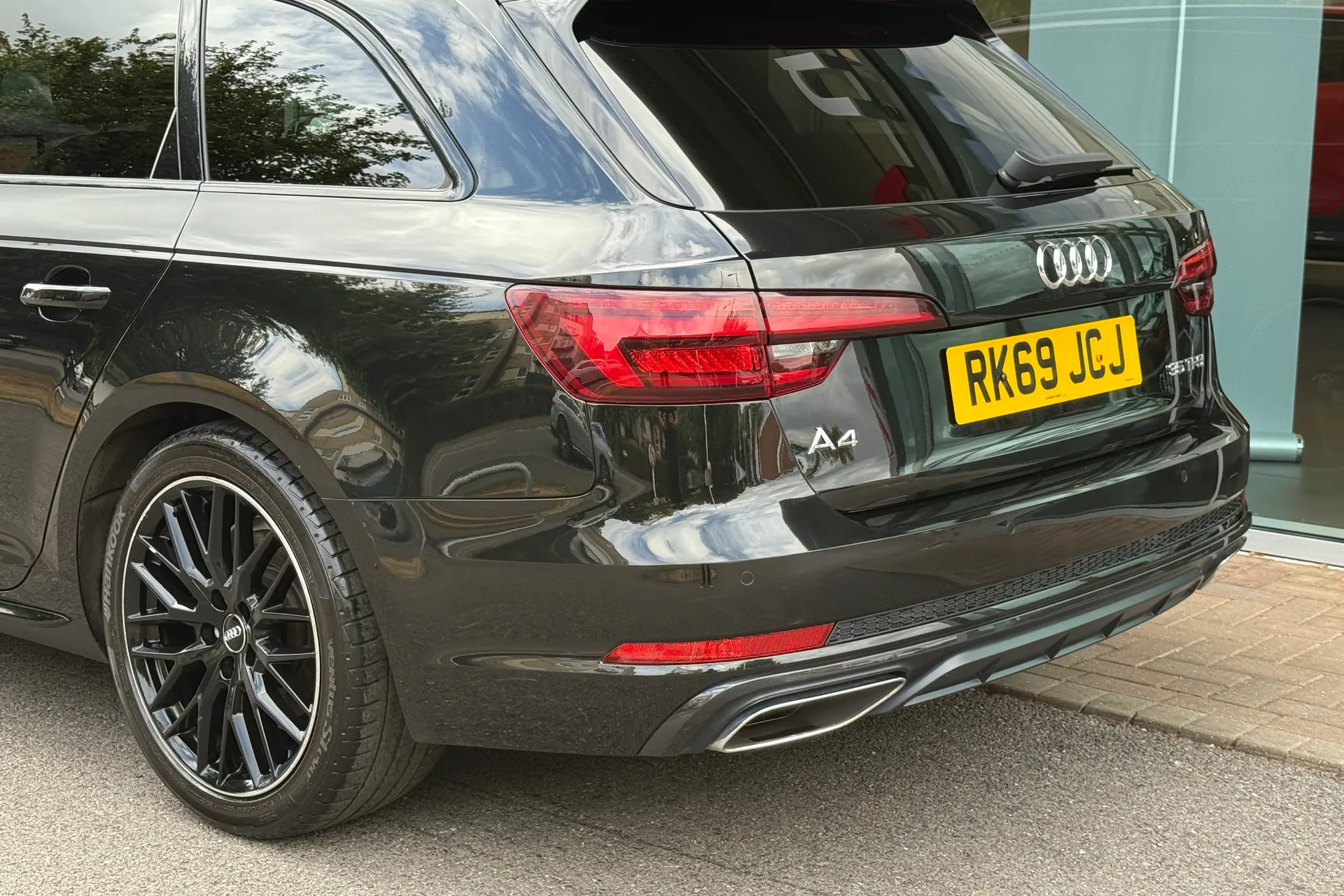 Audi A4 thumbnail image number 49