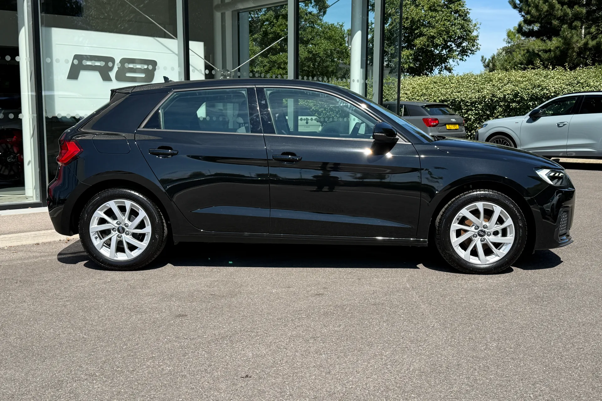 Audi A1 thumbnail image number 2