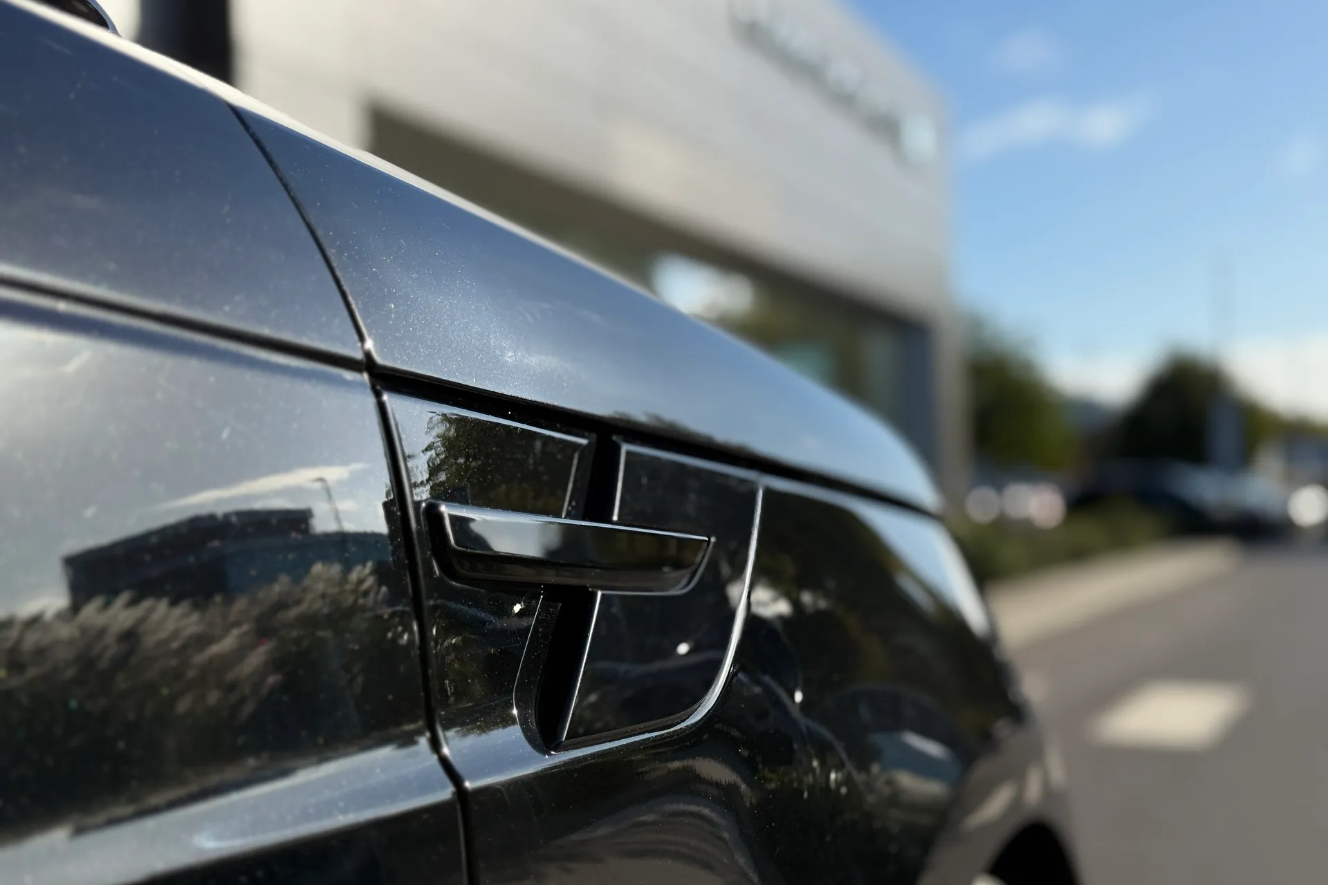 LAND ROVER RANGE ROVER SPORT thumbnail image number 16