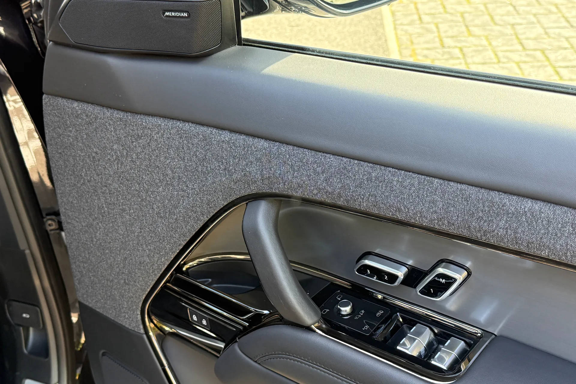 LAND ROVER RANGE ROVER SPORT thumbnail image number 29