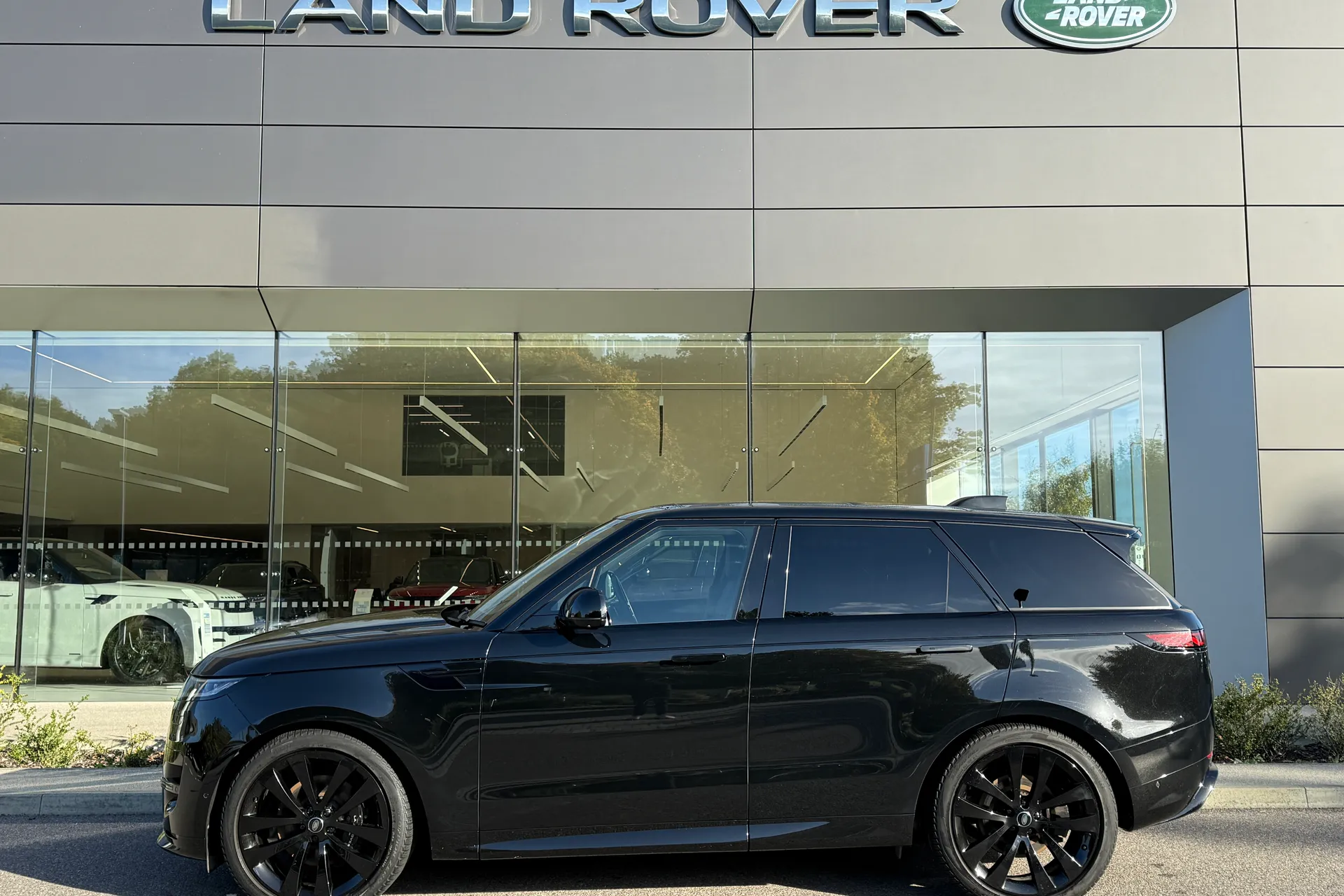 LAND ROVER RANGE ROVER SPORT thumbnail image number 11