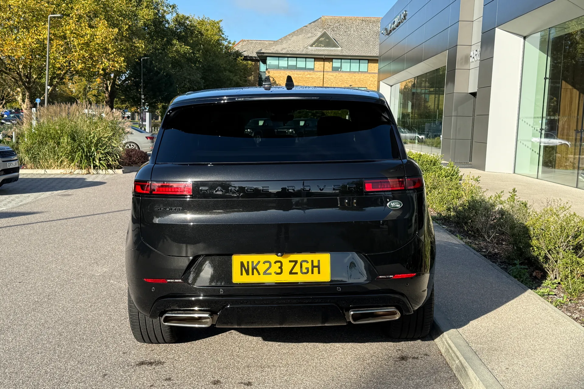 LAND ROVER RANGE ROVER SPORT thumbnail image number 19