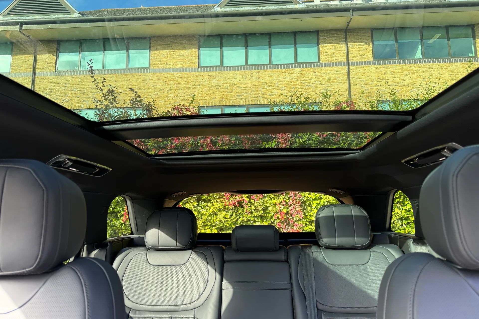 LAND ROVER RANGE ROVER SPORT thumbnail image number 30