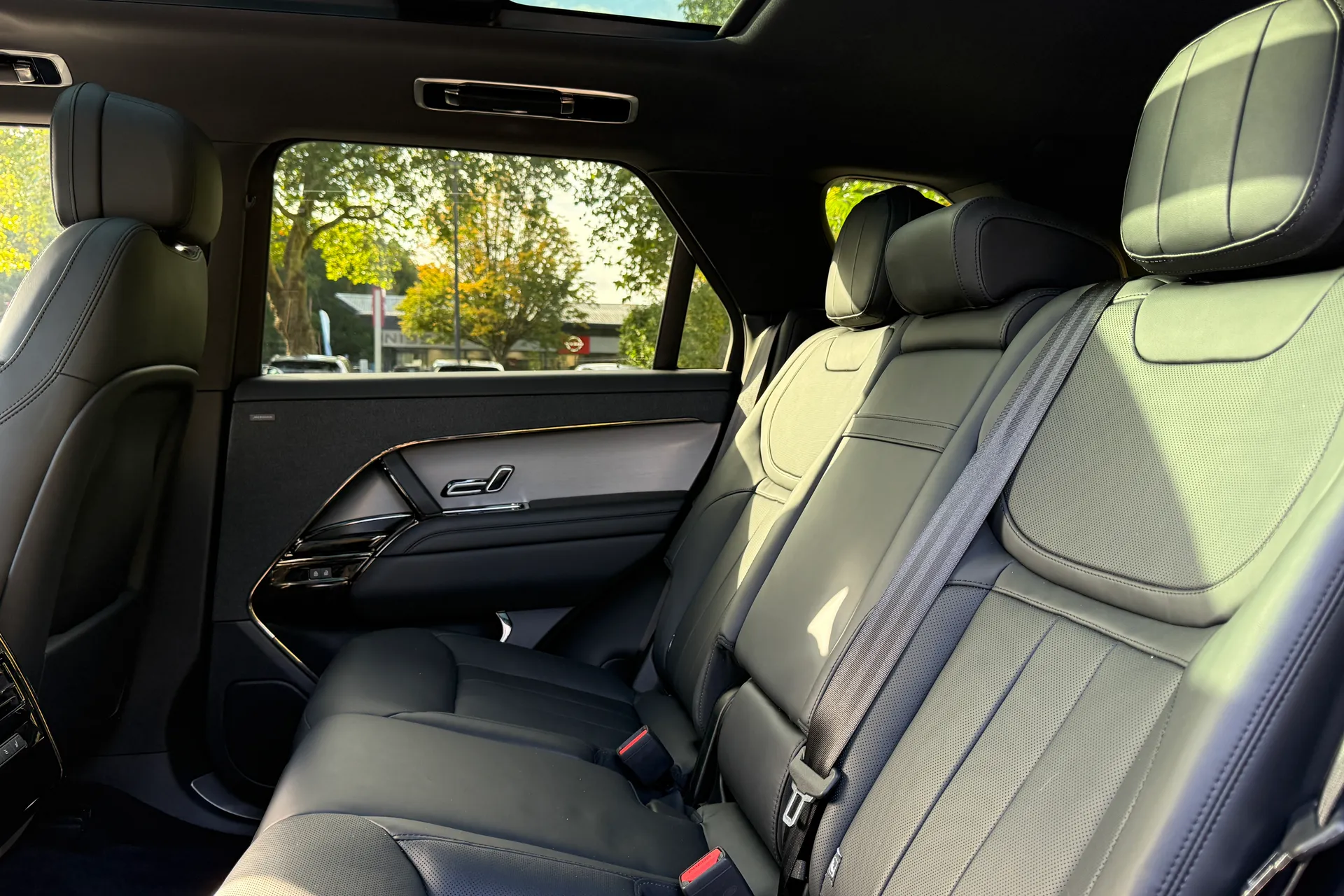 LAND ROVER RANGE ROVER SPORT thumbnail image number 48