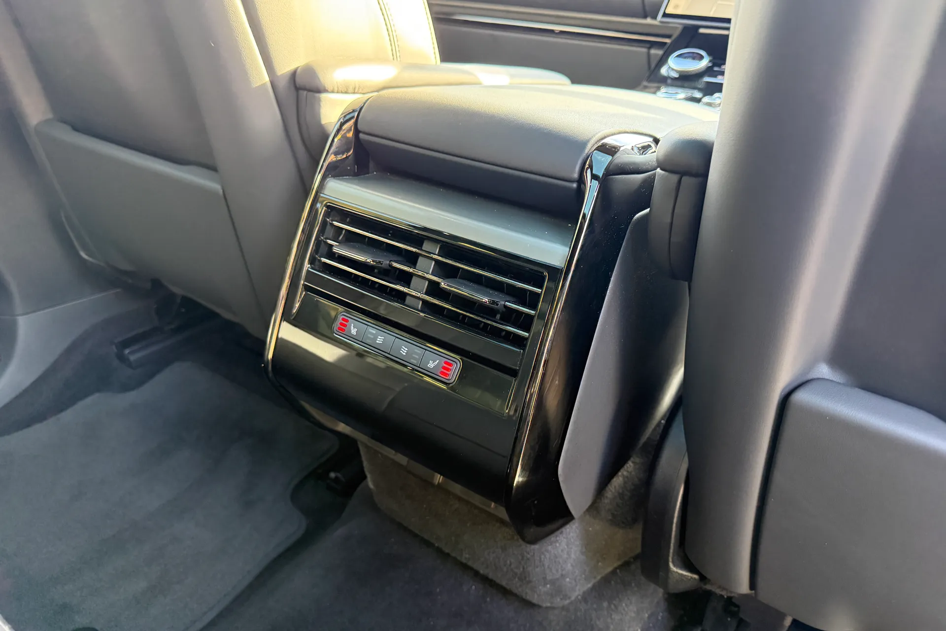 LAND ROVER RANGE ROVER SPORT thumbnail image number 46