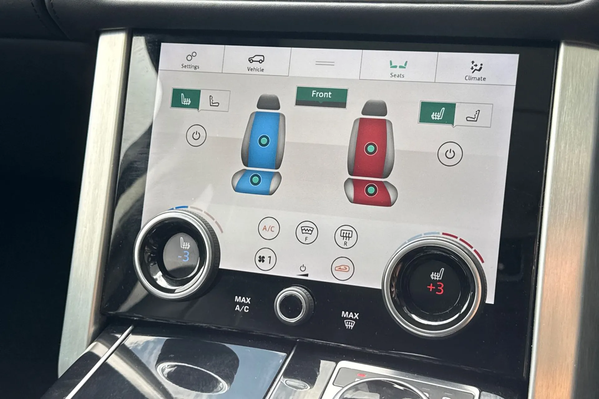 LAND ROVER RANGE ROVER thumbnail image number 19