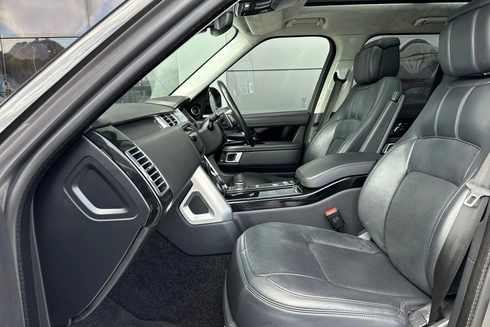 LAND ROVER RANGE ROVER thumbnail image number 55