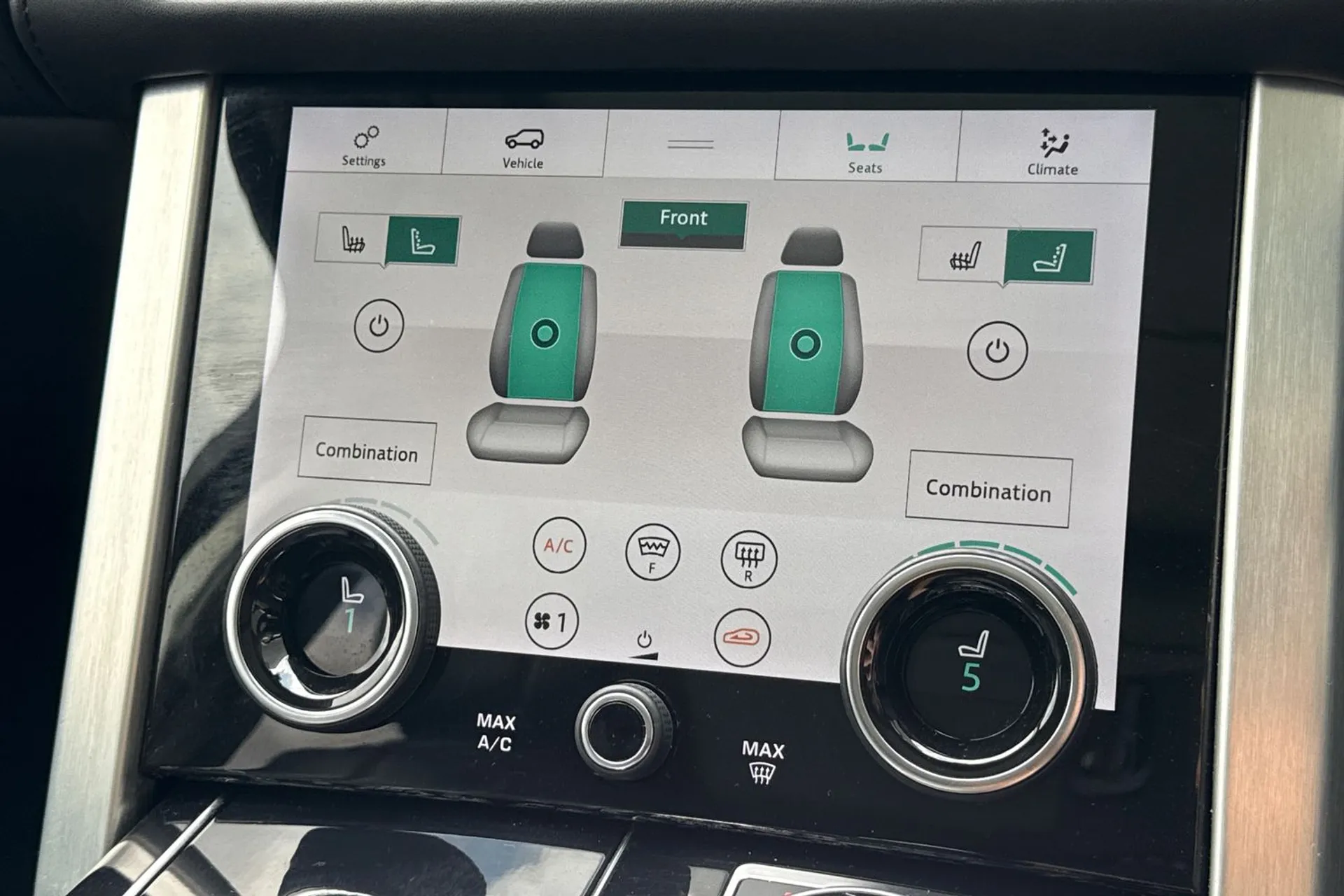 LAND ROVER RANGE ROVER thumbnail image number 20