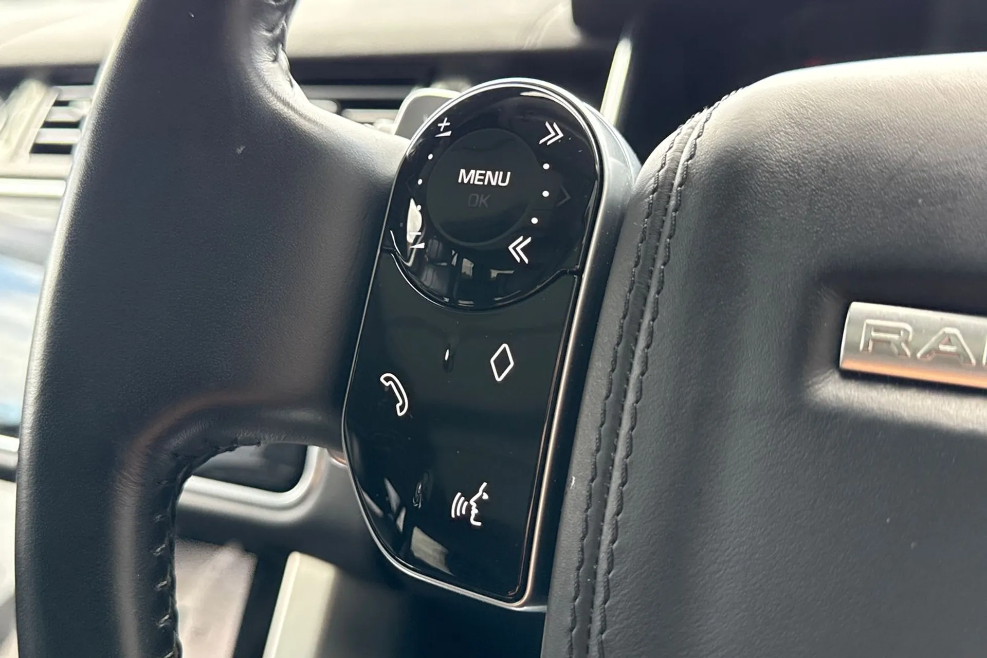 LAND ROVER RANGE ROVER thumbnail image number 33