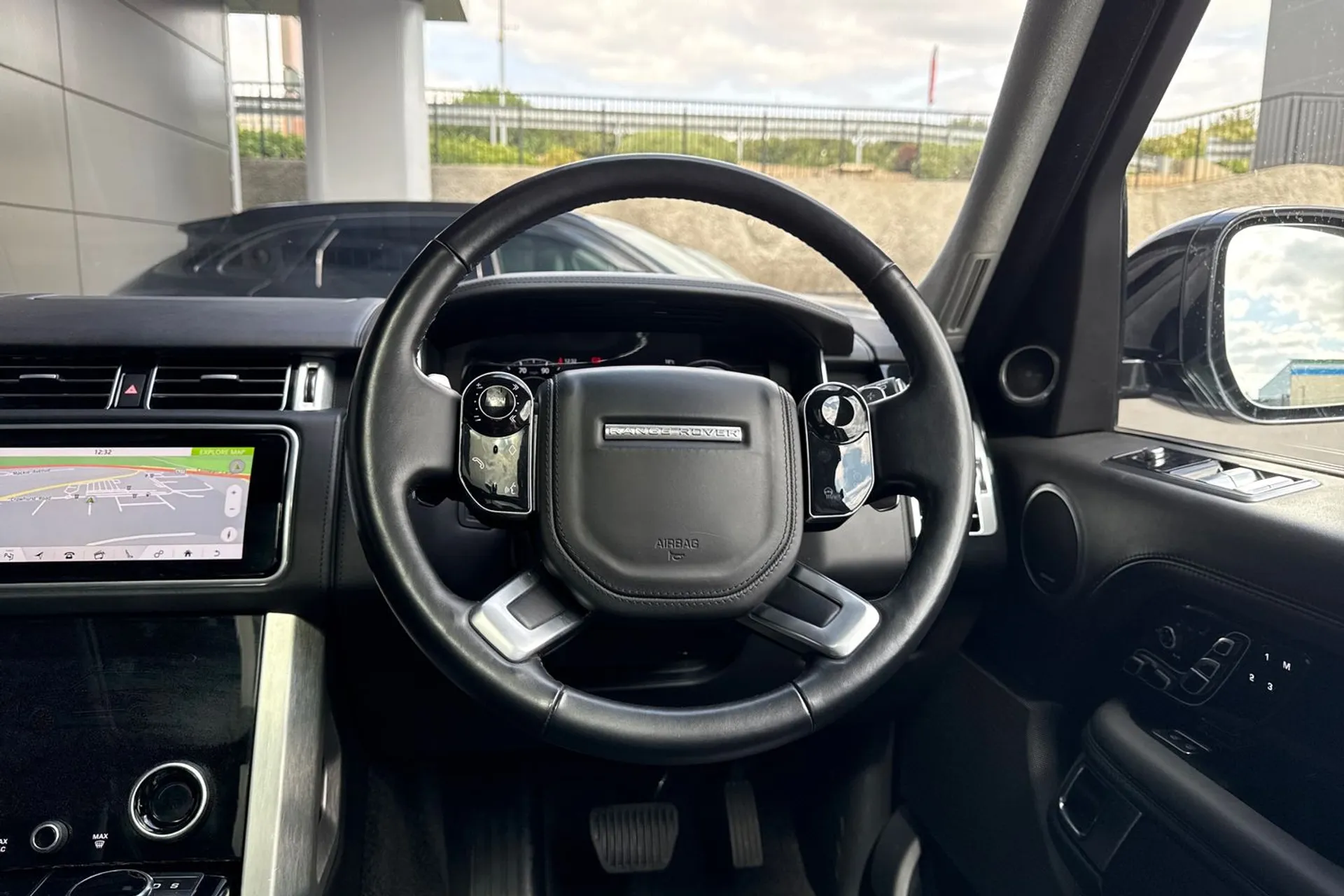 LAND ROVER RANGE ROVER thumbnail image number 29