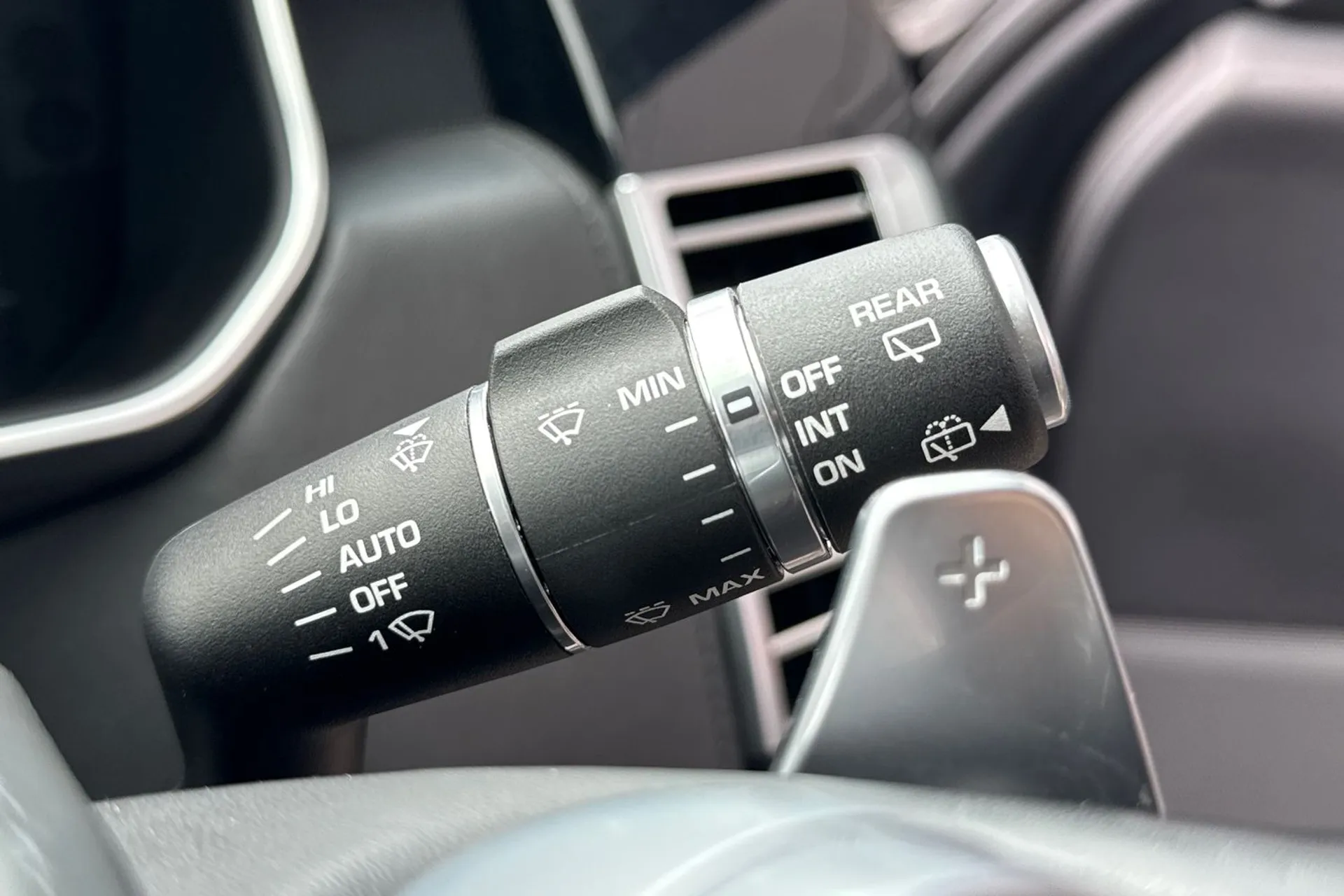 LAND ROVER RANGE ROVER thumbnail image number 60