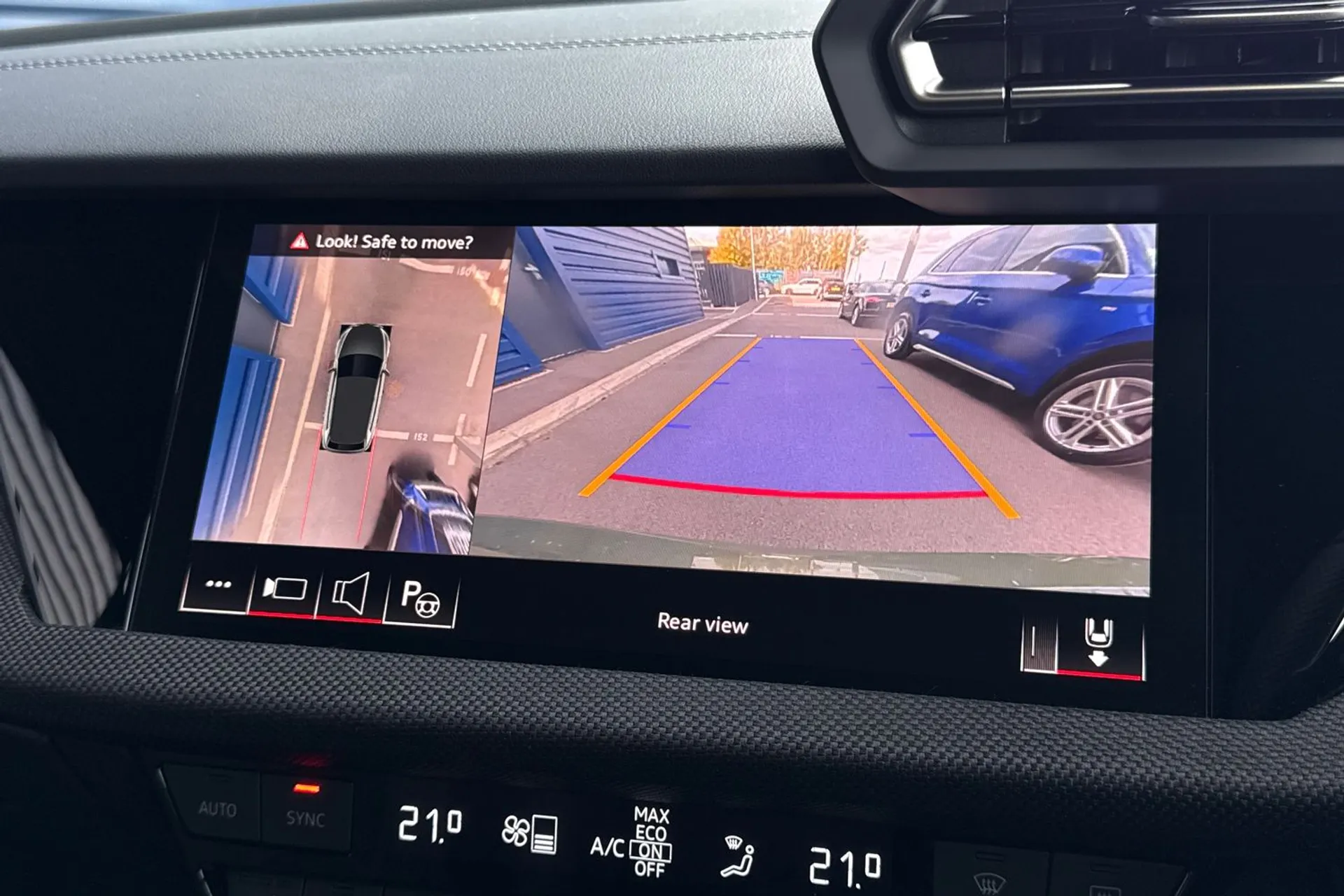 Audi A3 thumbnail image number 4