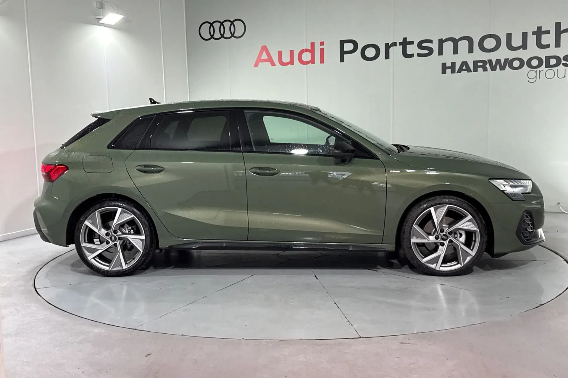 Audi A3 thumbnail image number 2