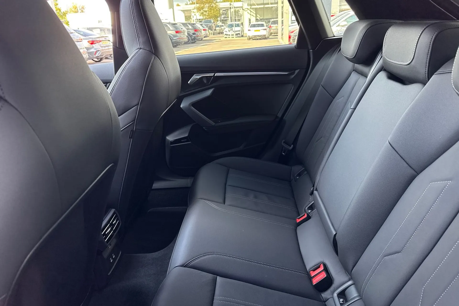 Audi A3 thumbnail image number 33