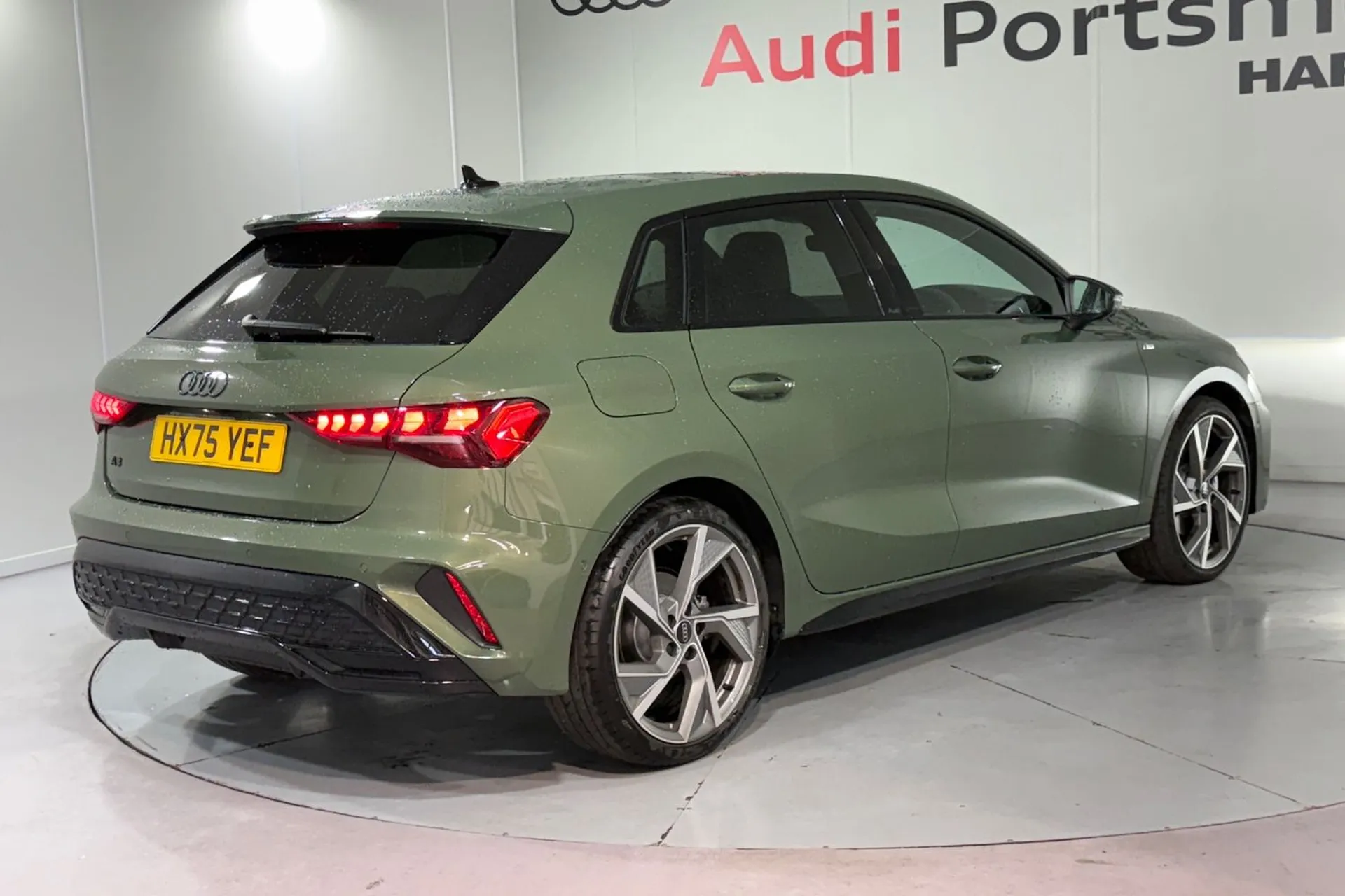 Audi A3 thumbnail image number 10