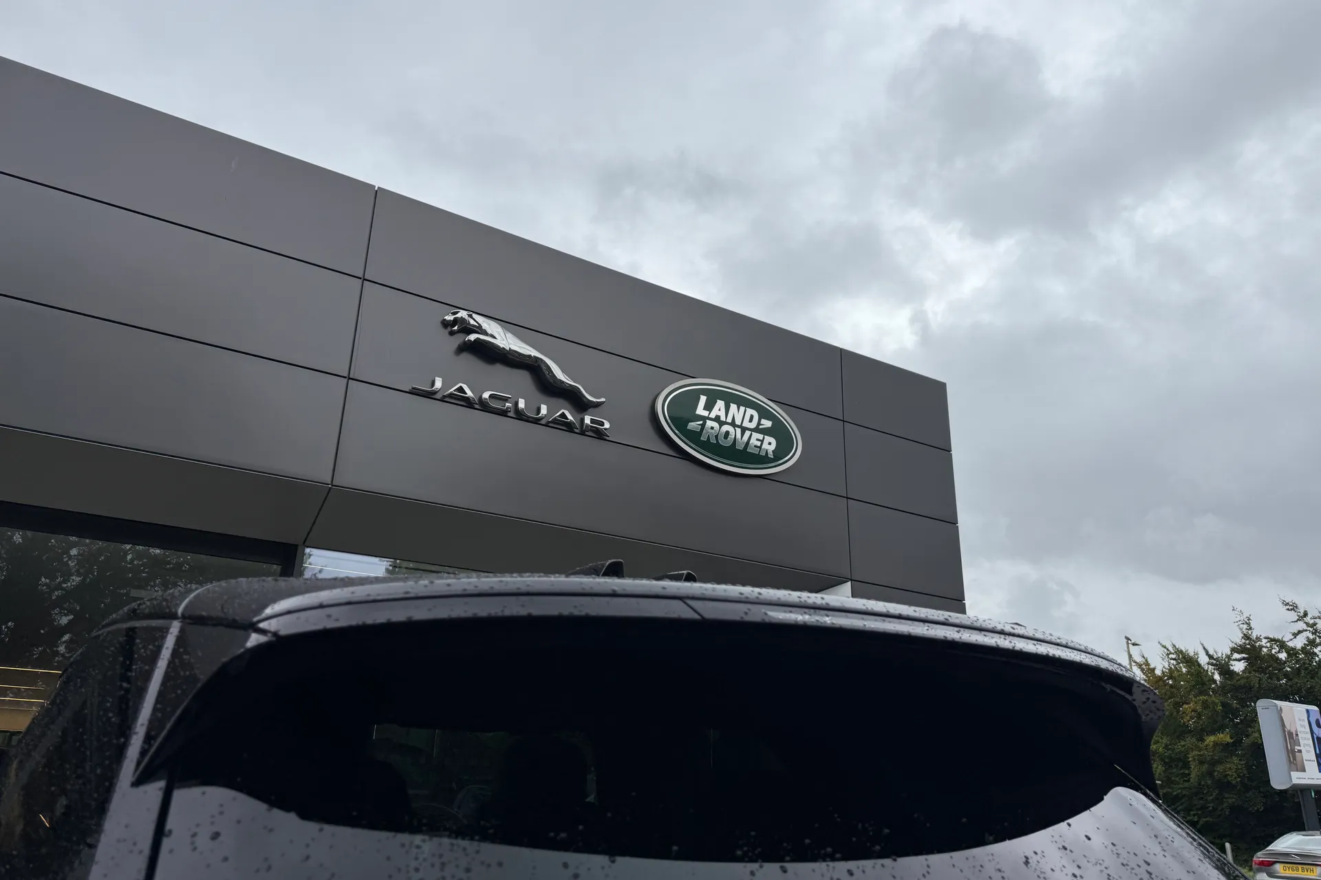 LAND ROVER RANGE ROVER SPORT thumbnail image number 16