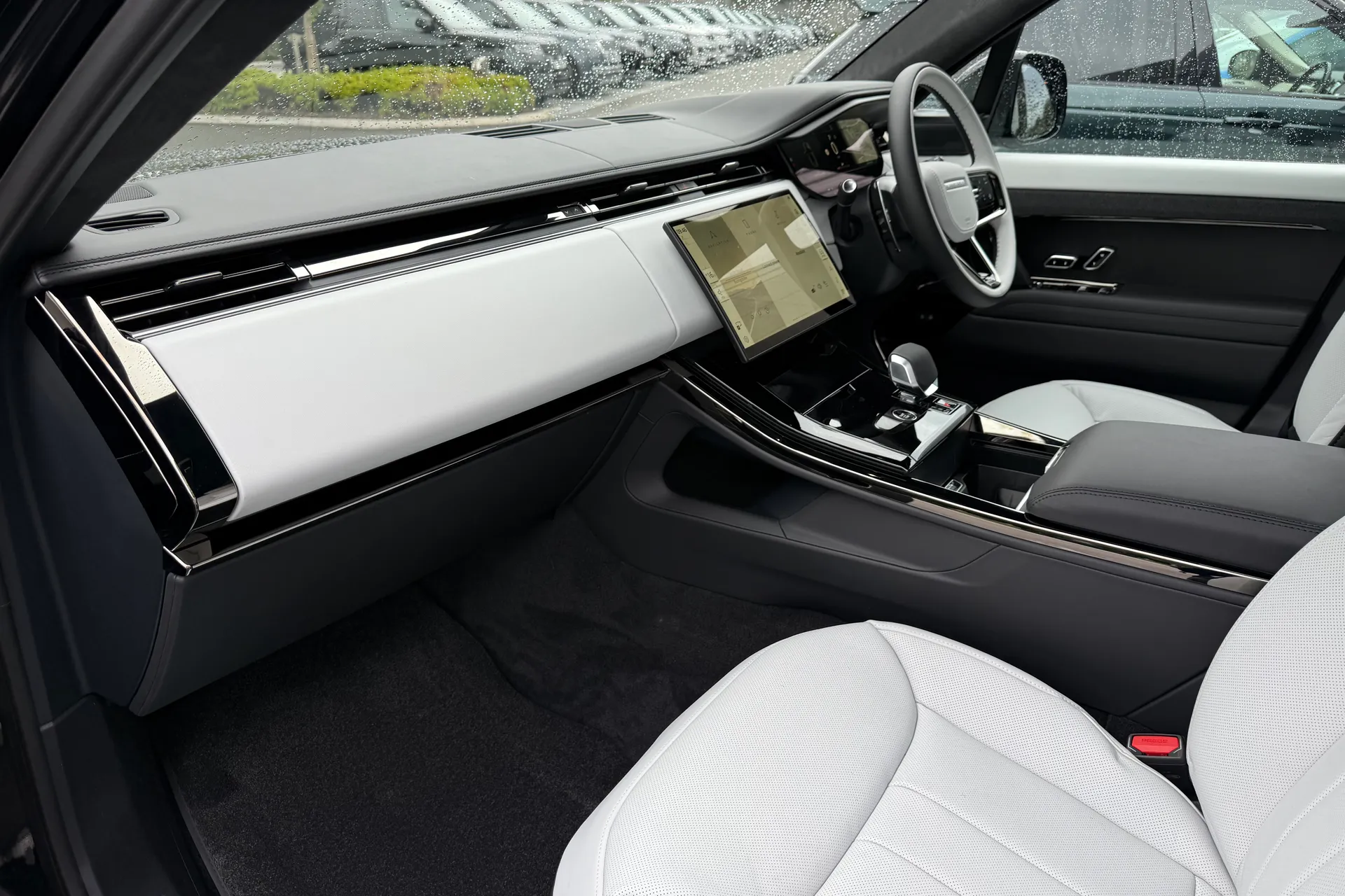 LAND ROVER RANGE ROVER SPORT thumbnail image number 60