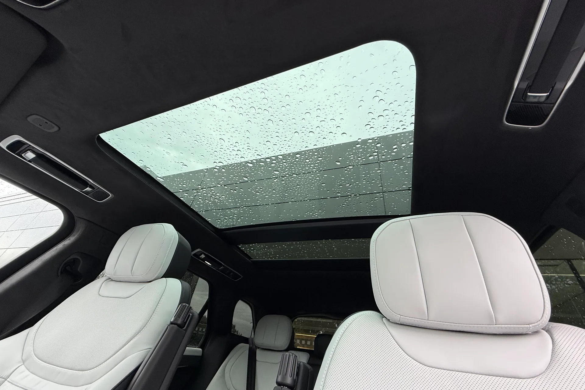 LAND ROVER RANGE ROVER SPORT thumbnail image number 61