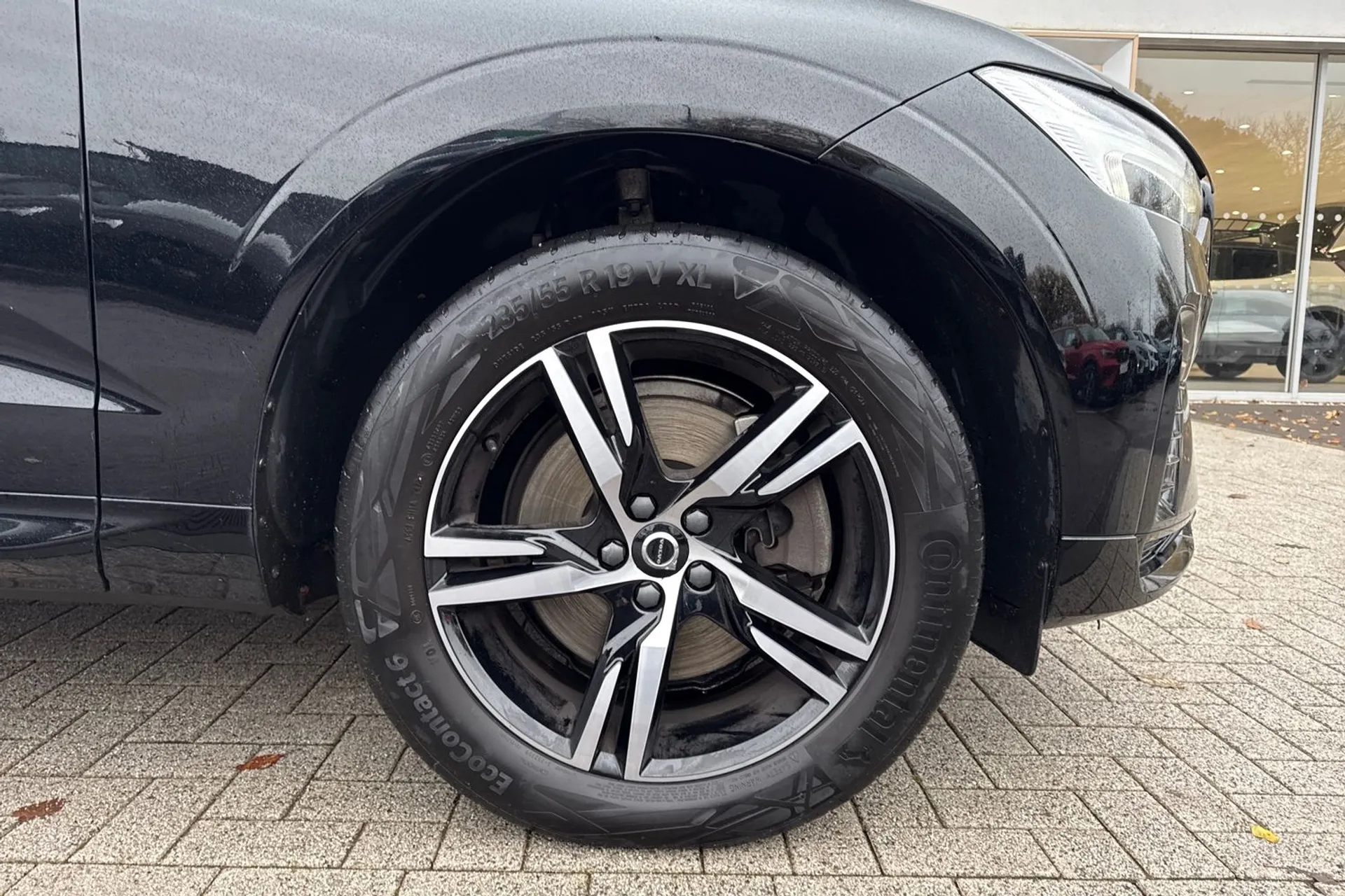 Volvo XC60 thumbnail image number 14