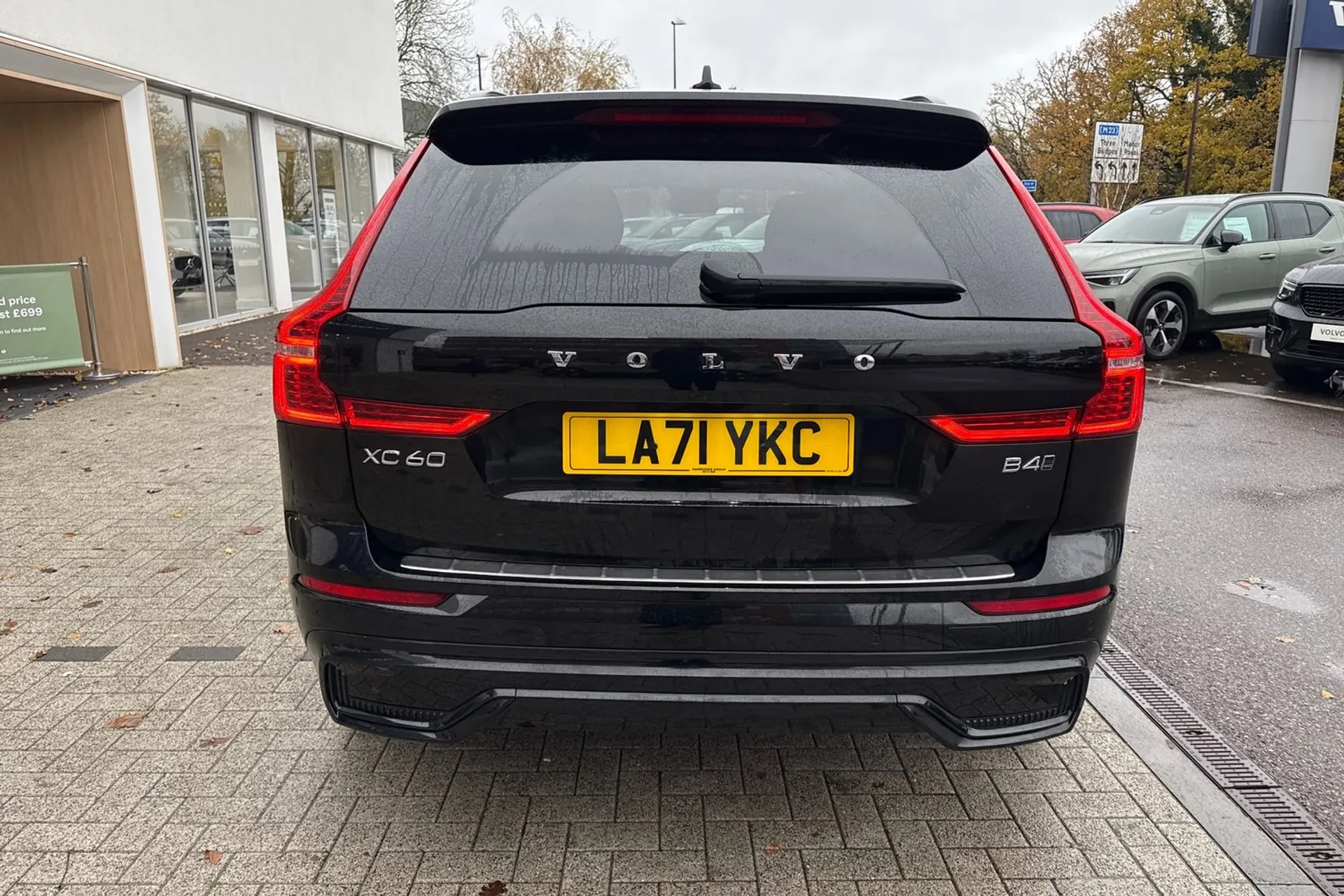 Volvo XC60 thumbnail image number 9