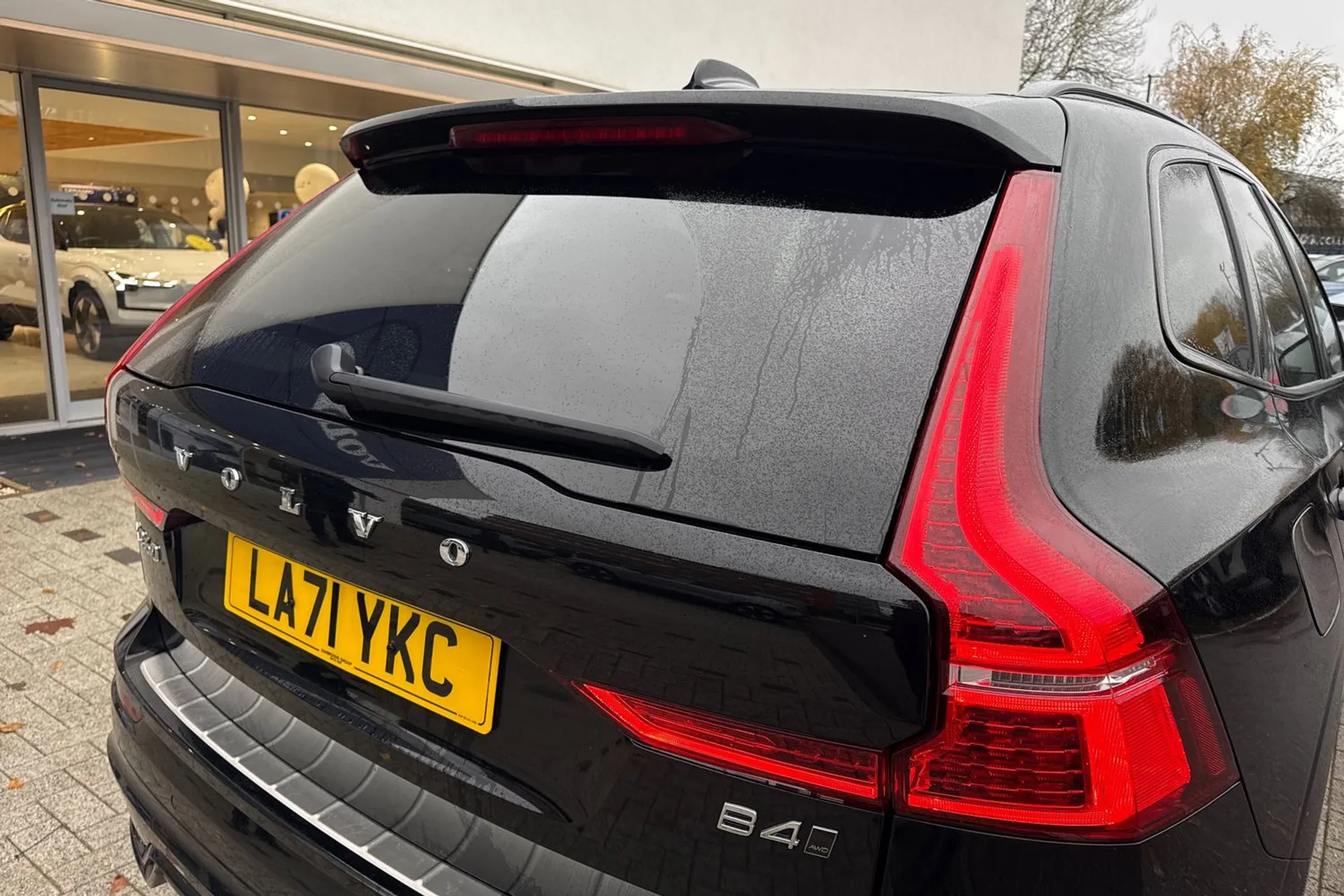 Volvo XC60 thumbnail image number 16