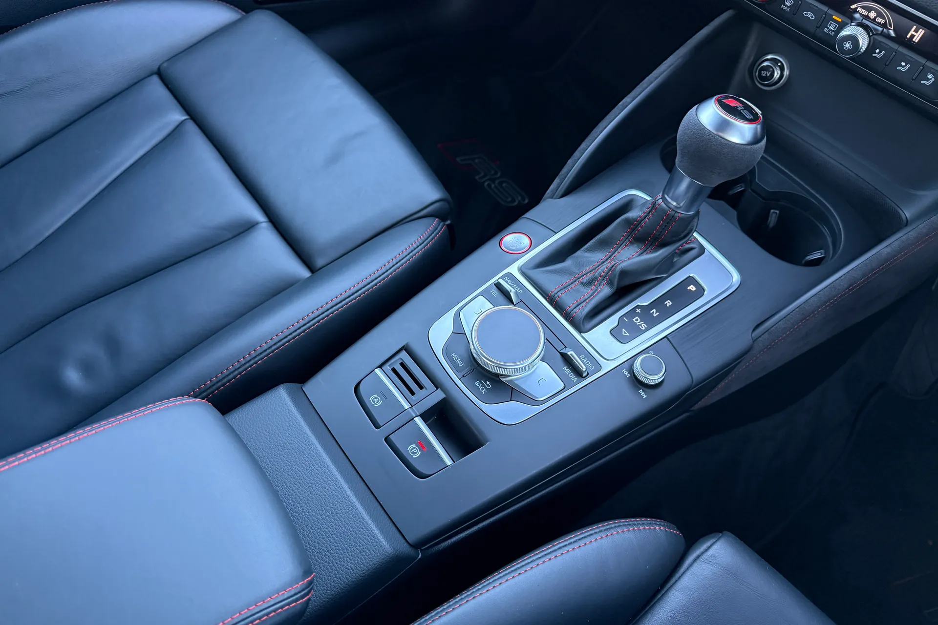 Audi RS3 thumbnail image number 44