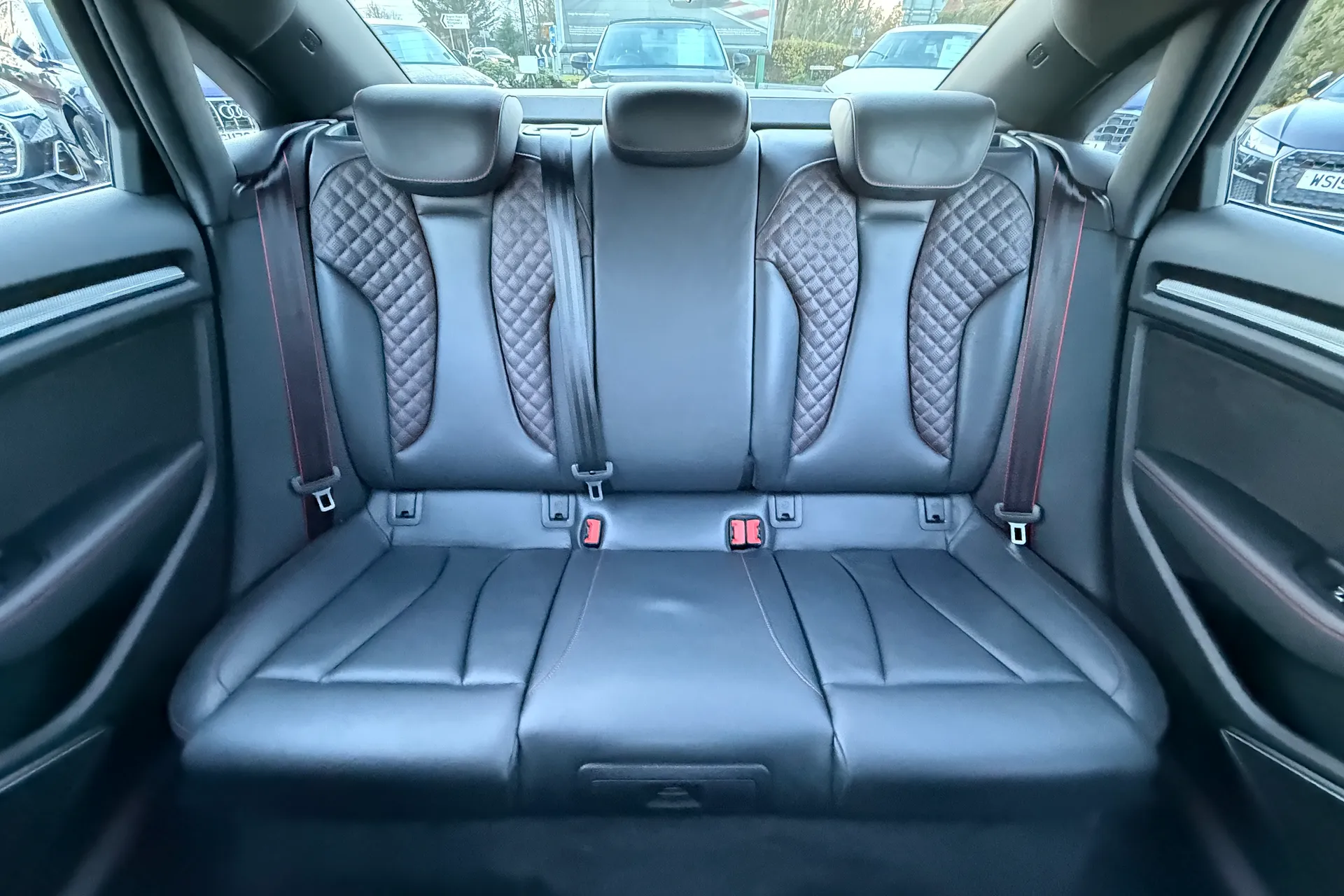 Audi RS3 thumbnail image number 40