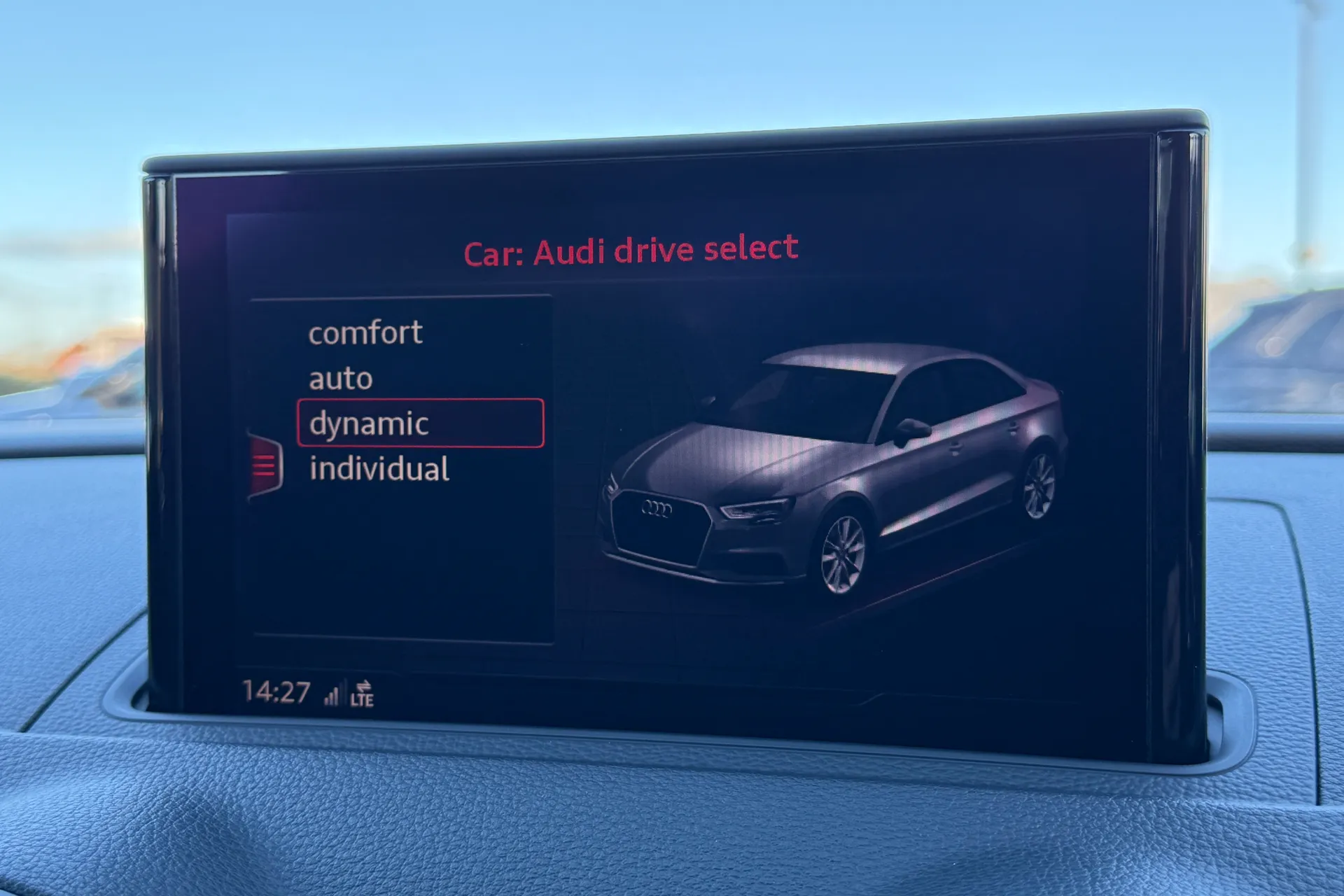 Audi RS3 thumbnail image number 14