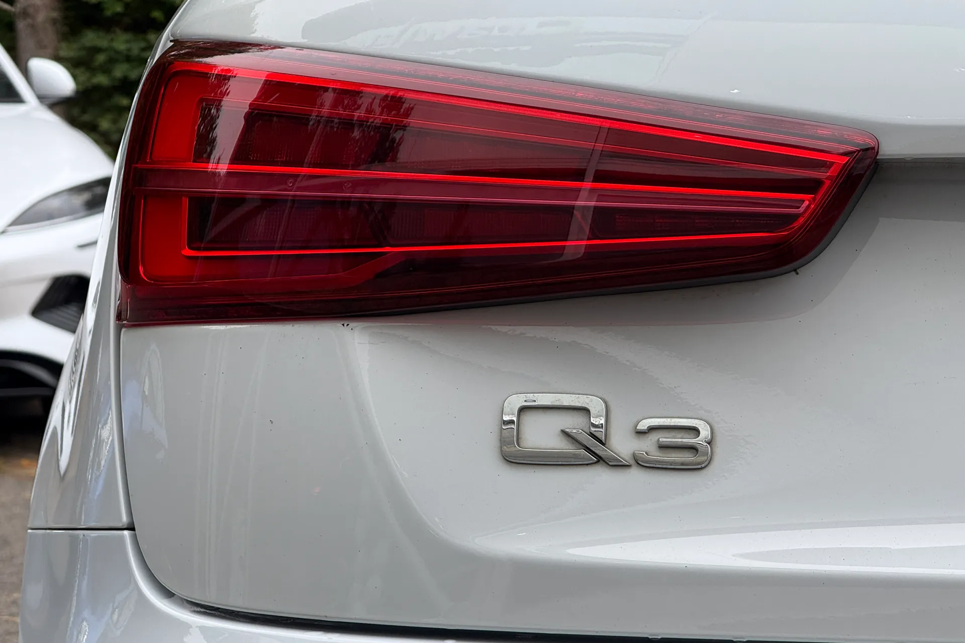 Audi Q3 thumbnail image number 44