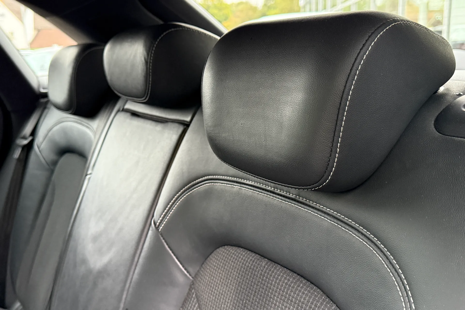 Audi Q3 thumbnail image number 27