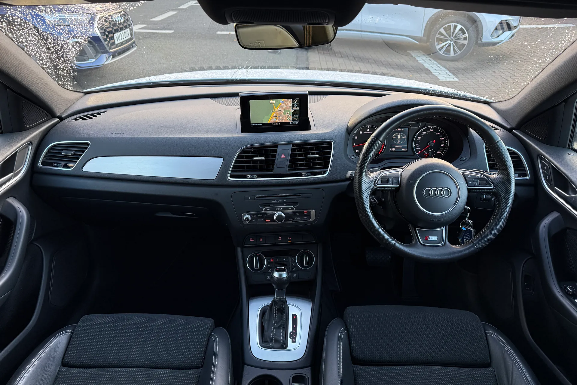 Audi Q3 thumbnail image number 3