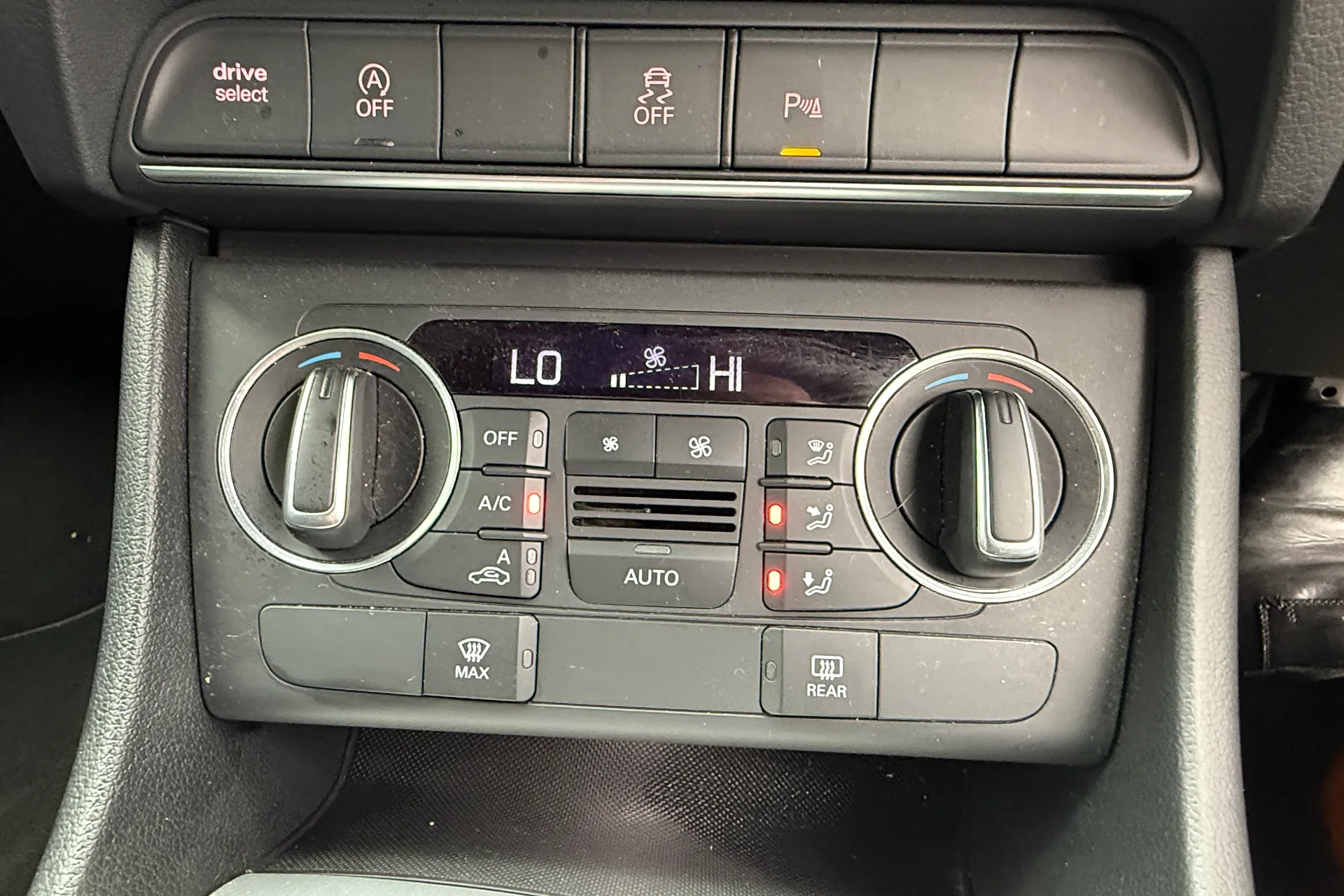 Audi Q3 thumbnail image number 49