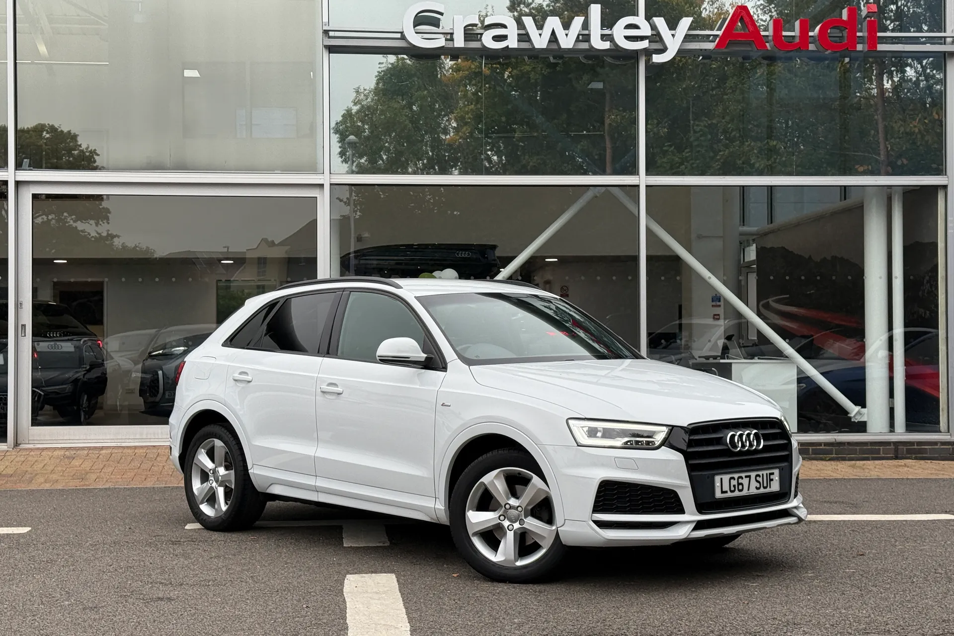 Audi Q3 focused image