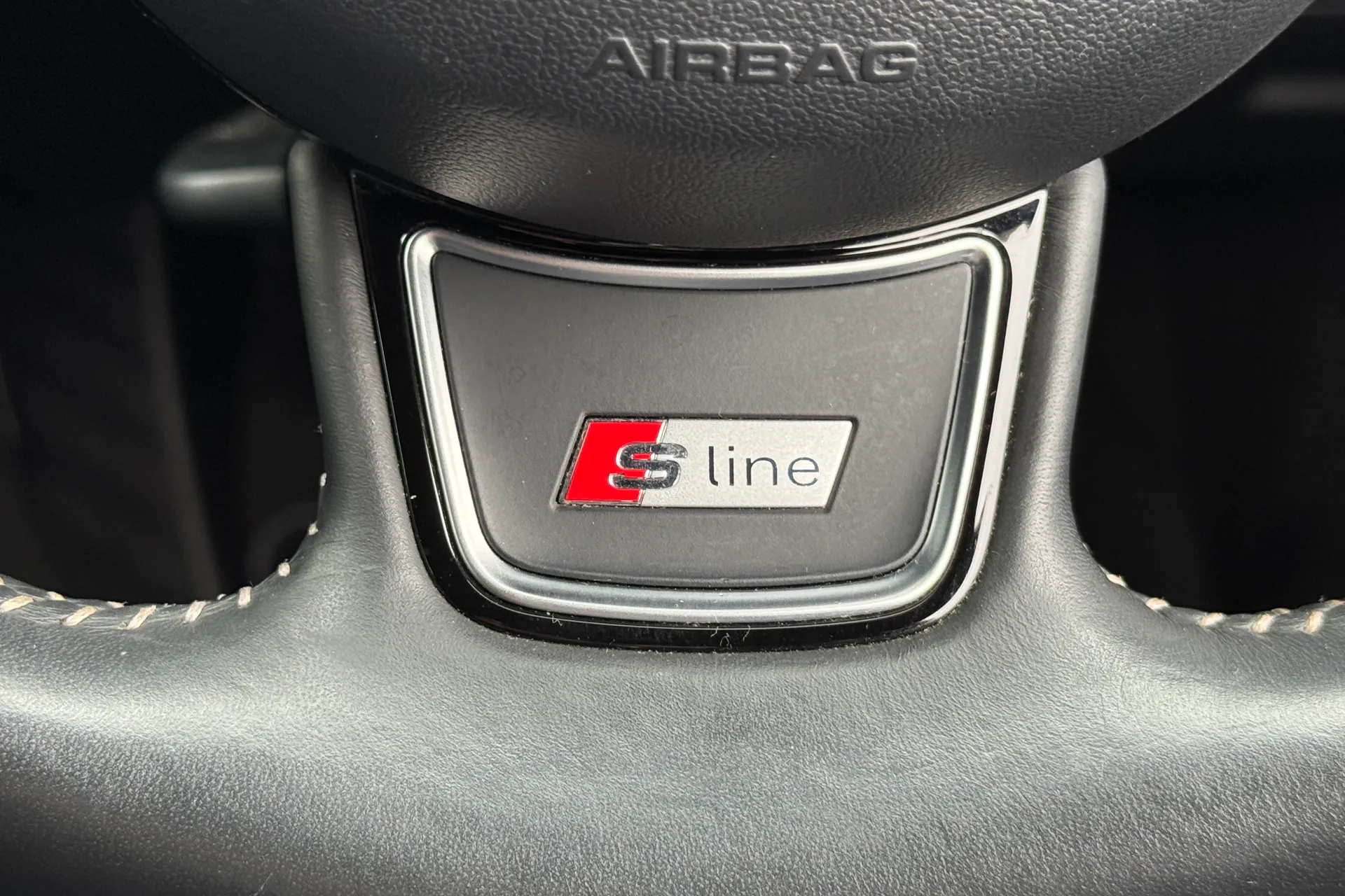 Audi Q3 thumbnail image number 60