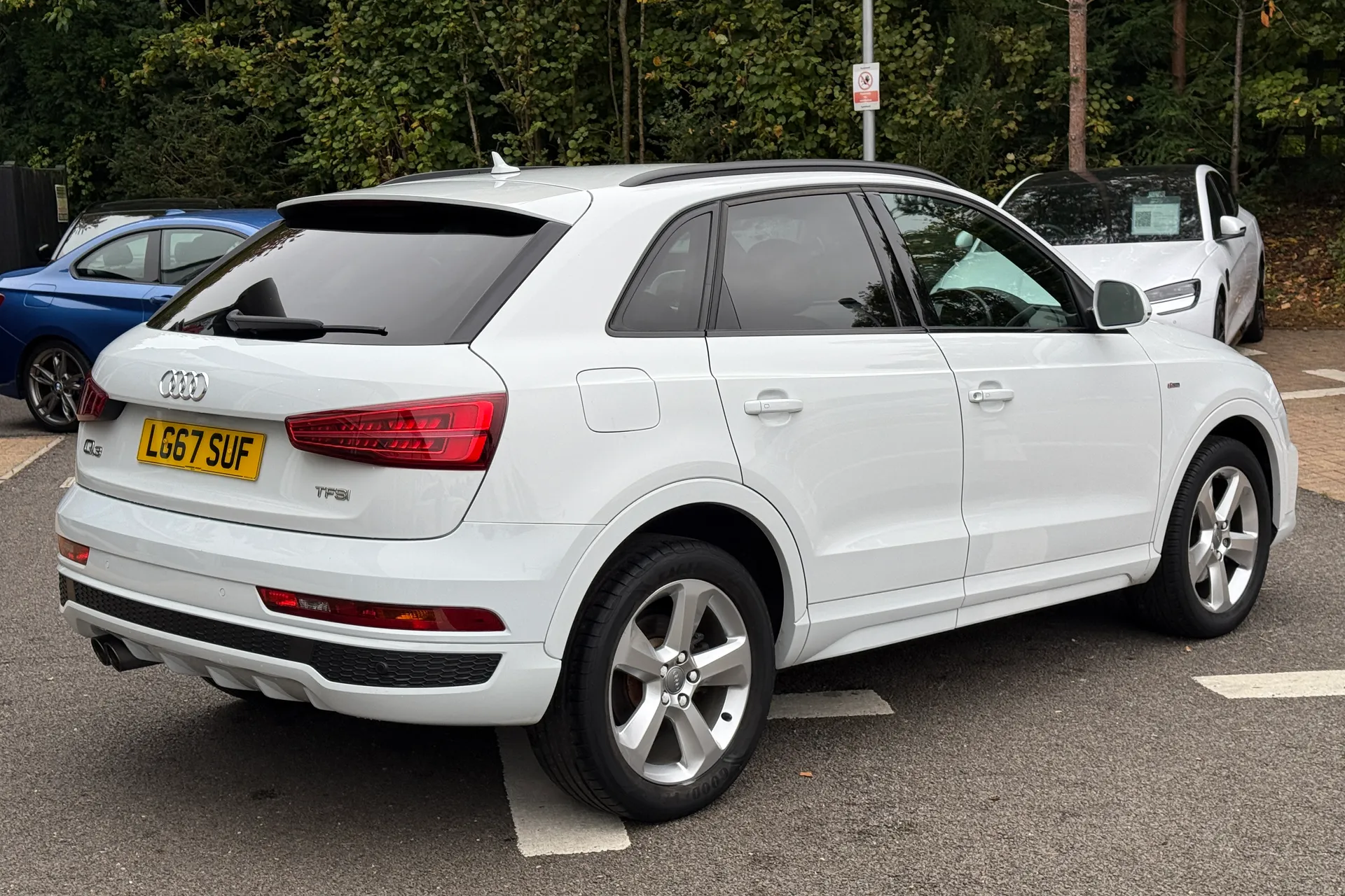 Audi Q3 thumbnail image number 6