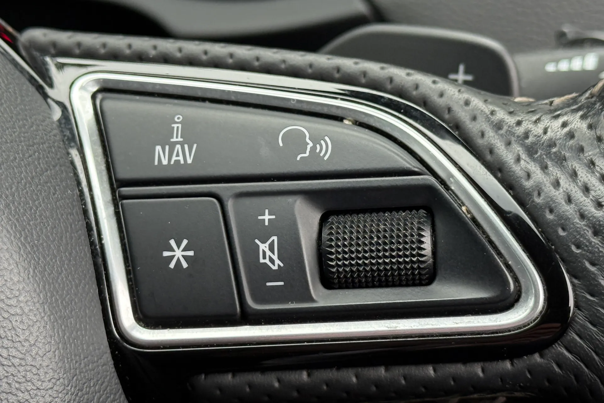 Audi Q3 thumbnail image number 53