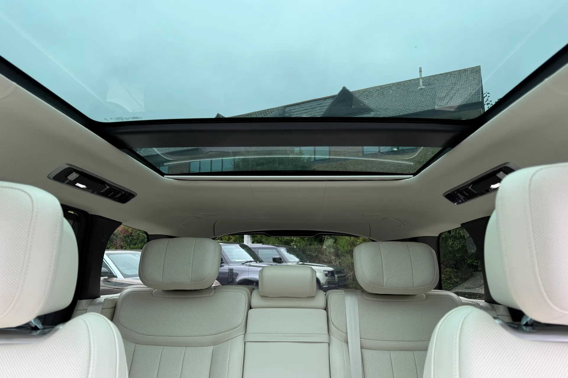 LAND ROVER RANGE ROVER thumbnail image number 39