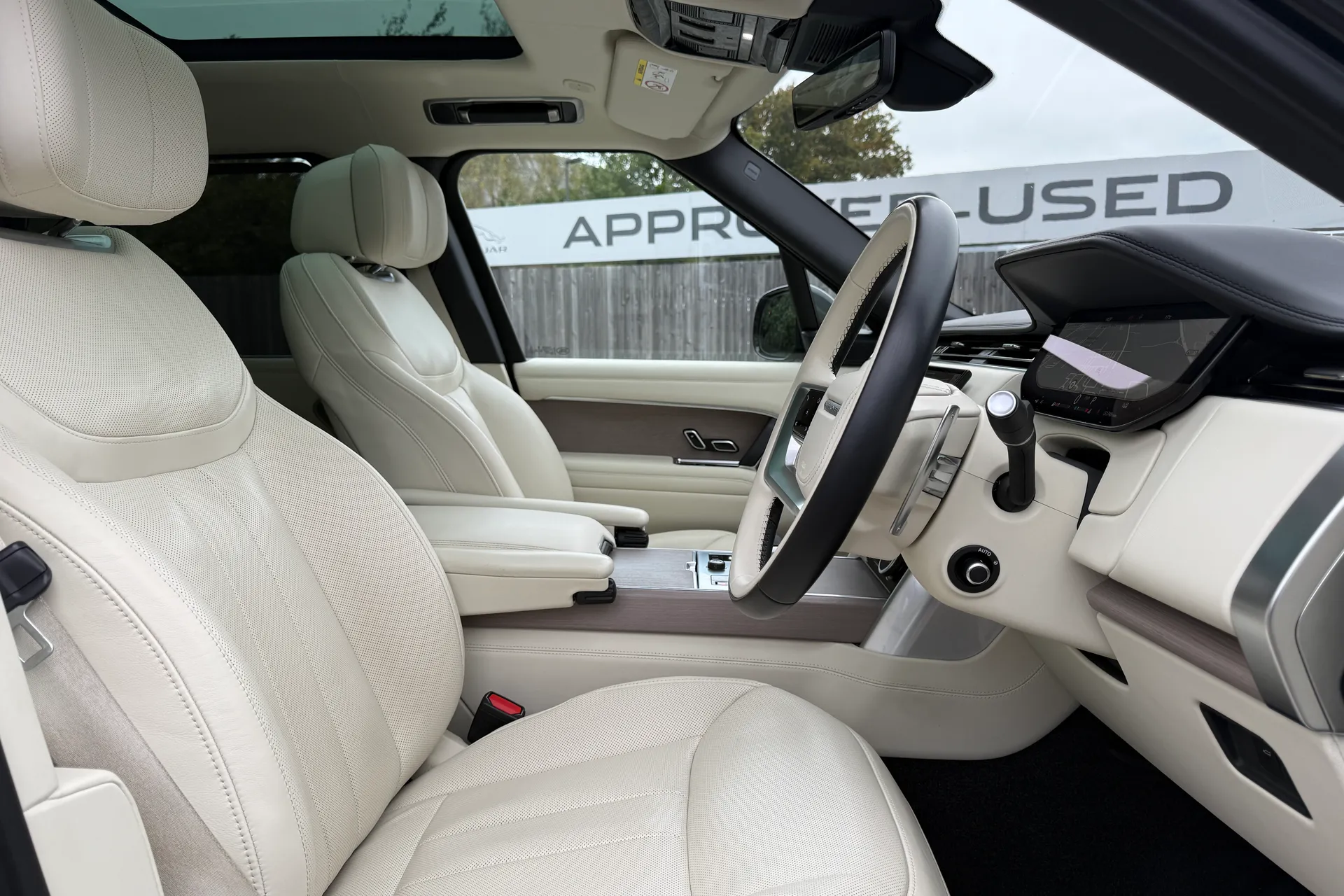 LAND ROVER RANGE ROVER thumbnail image number 60