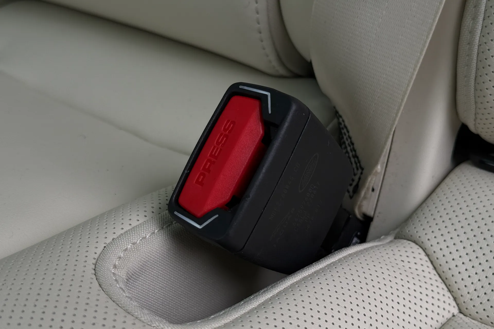 LAND ROVER RANGE ROVER thumbnail image number 59