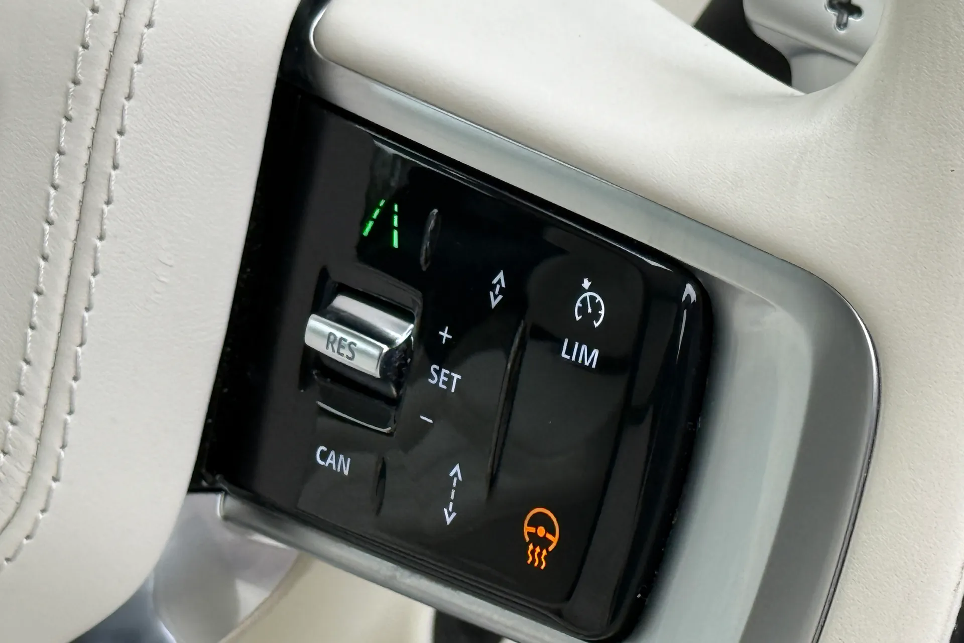 LAND ROVER RANGE ROVER thumbnail image number 65