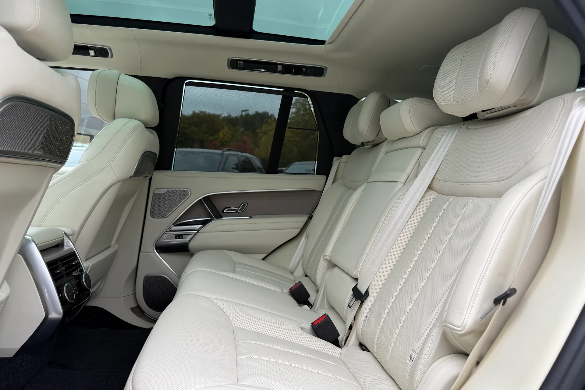 LAND ROVER RANGE ROVER thumbnail image number 58