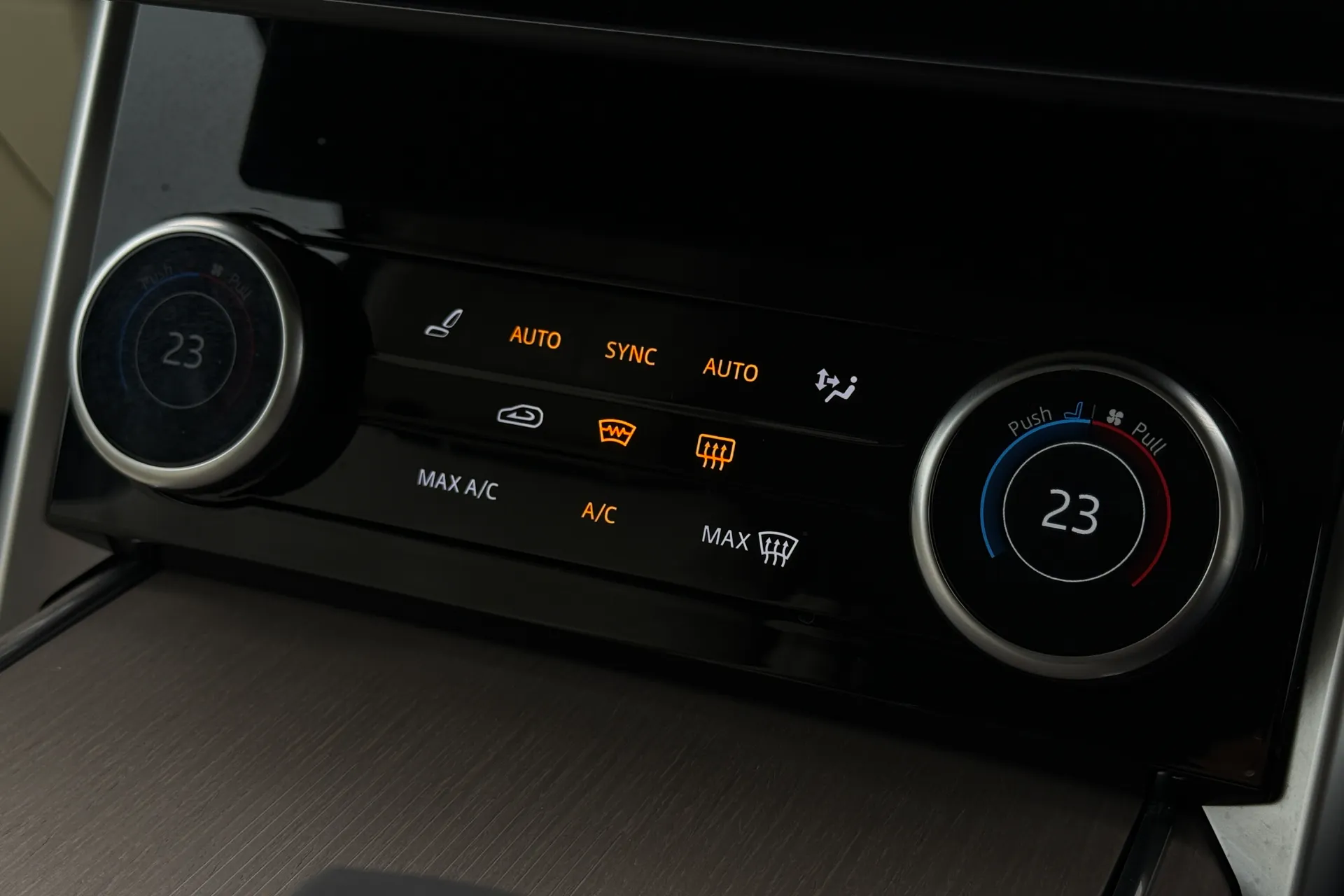 LAND ROVER RANGE ROVER thumbnail image number 41