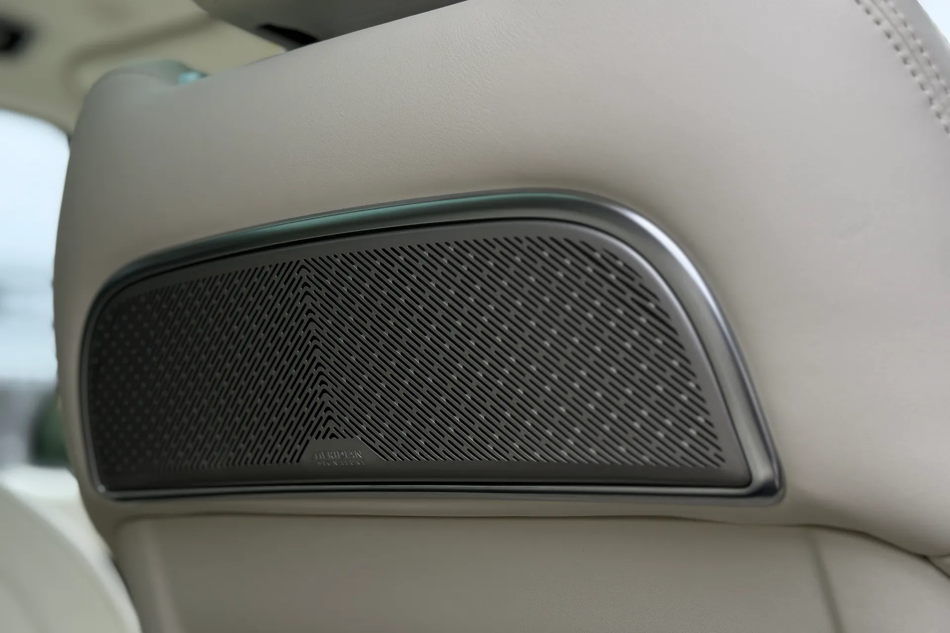 LAND ROVER RANGE ROVER thumbnail image number 54