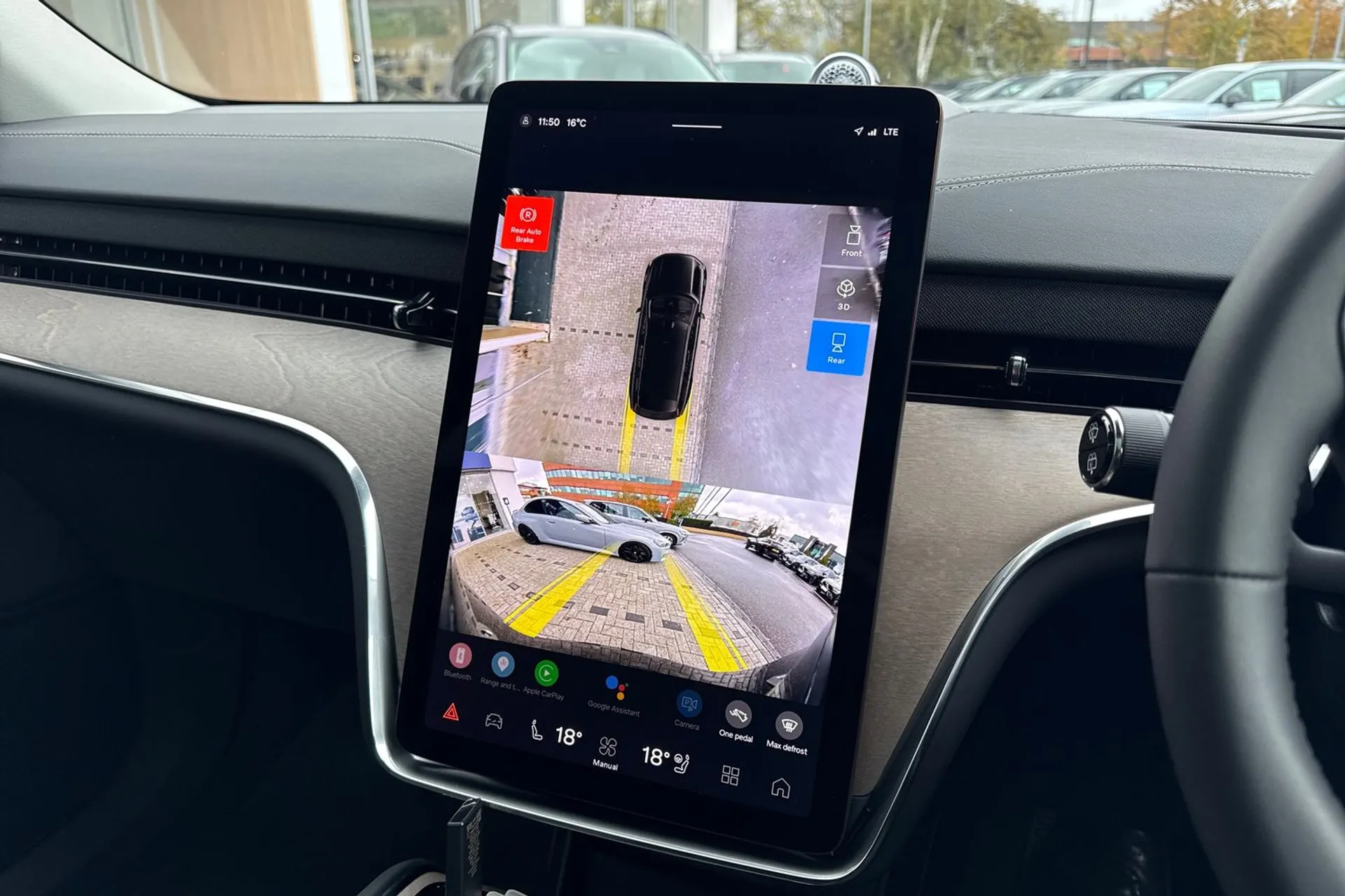 Volvo EX90 thumbnail image number 4