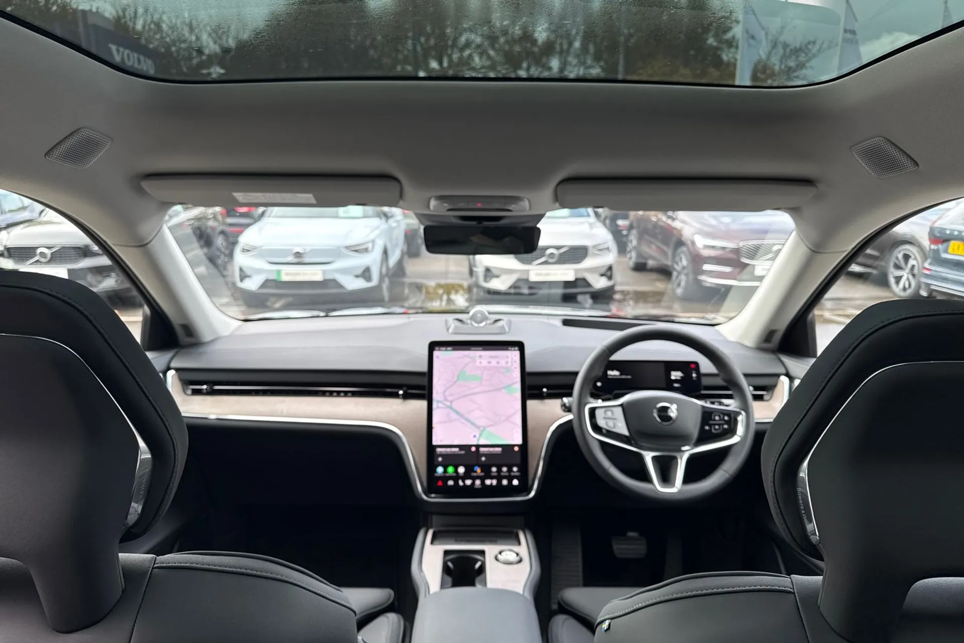 Volvo EX90 thumbnail image number 3