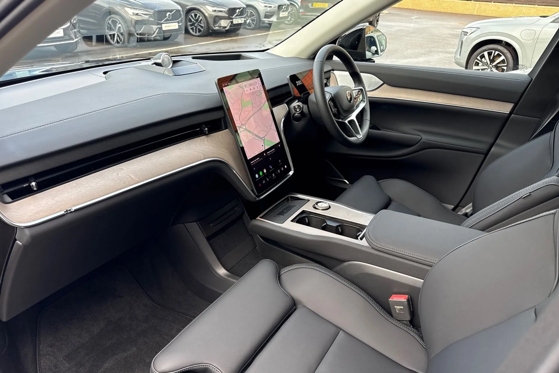 Volvo EX90 thumbnail image number 27